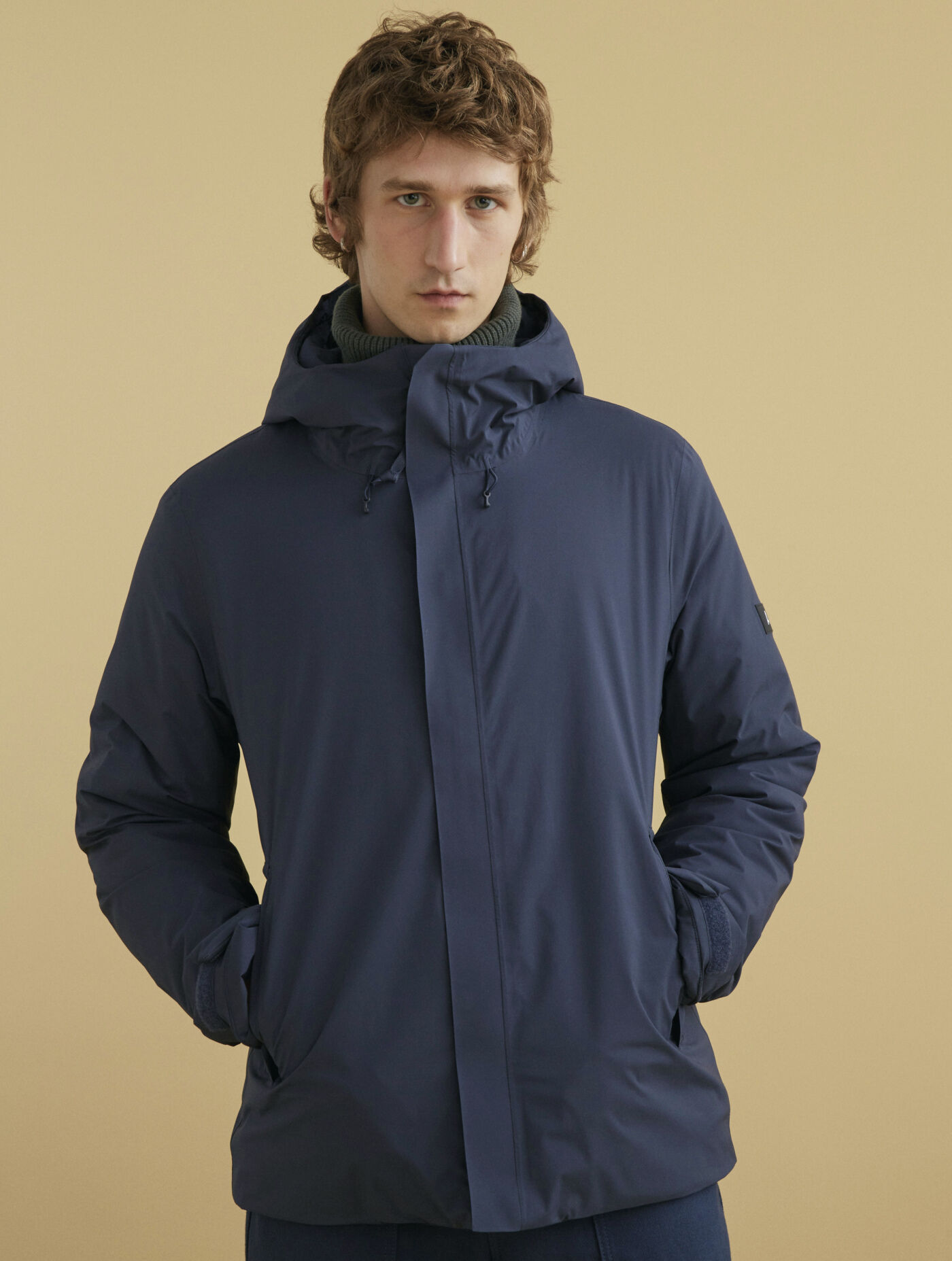 Mid-length hooded Dupont Sorona&reg; quilted MTD&reg;jacket