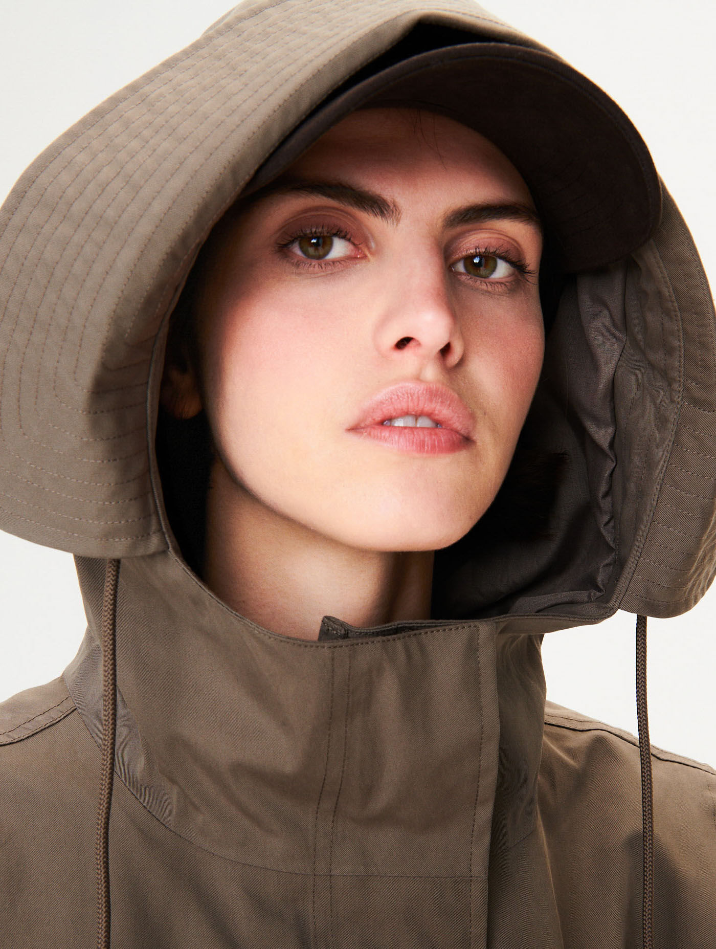 Iconic short hooded fishtail MTD