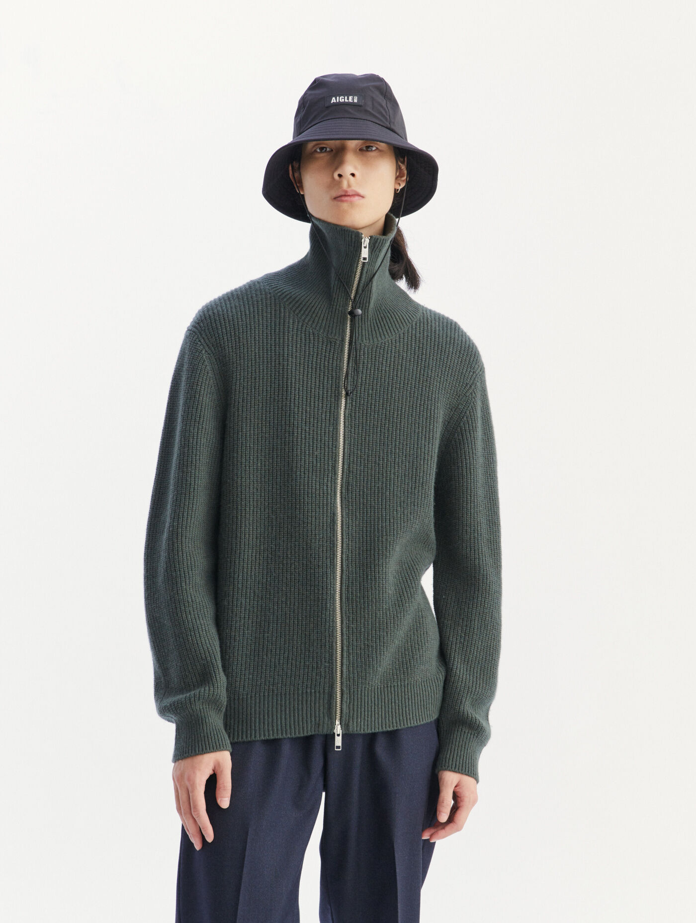 Heavy gauge zipped jumper