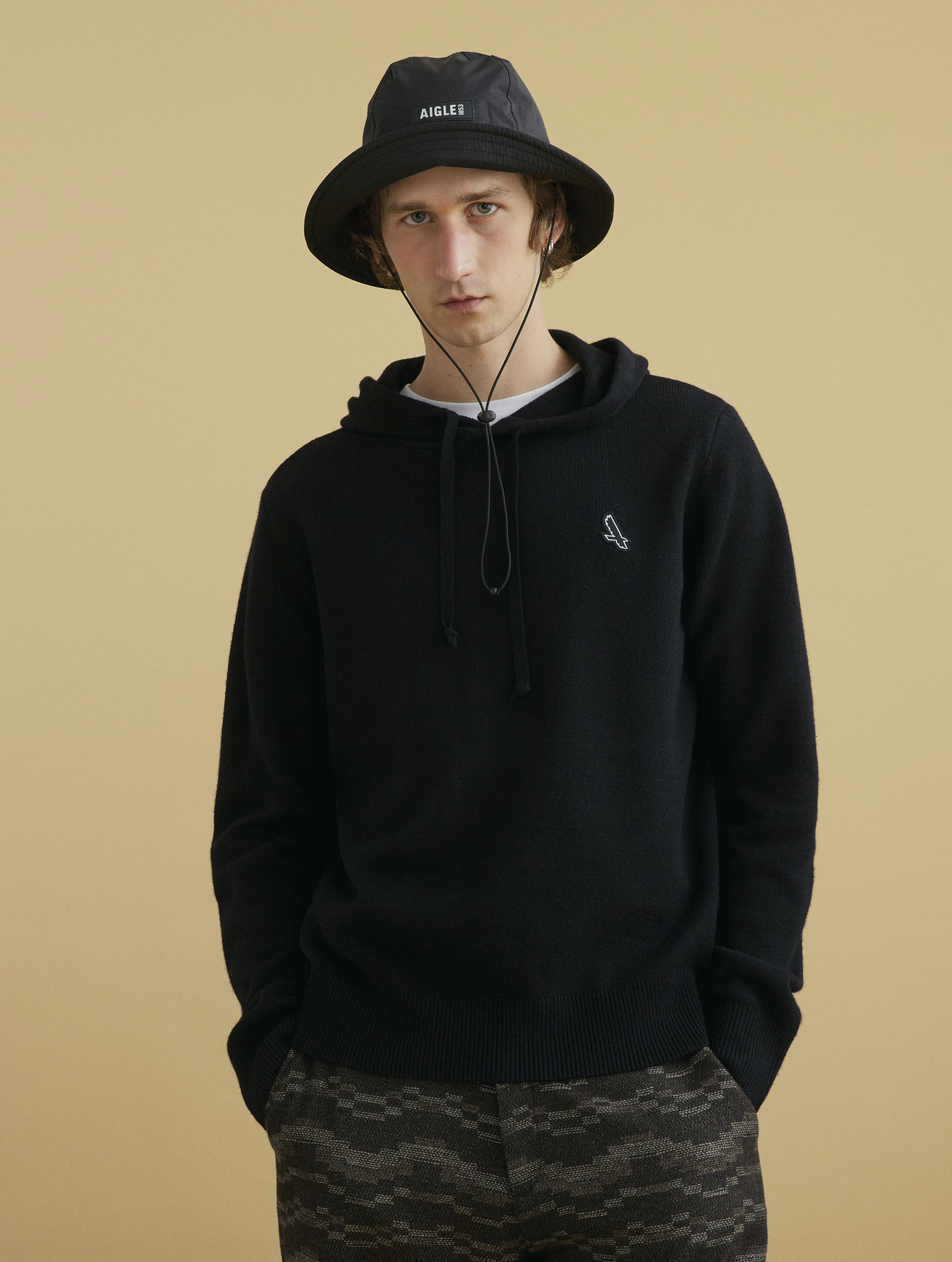 Heavy gauge hooded jumper