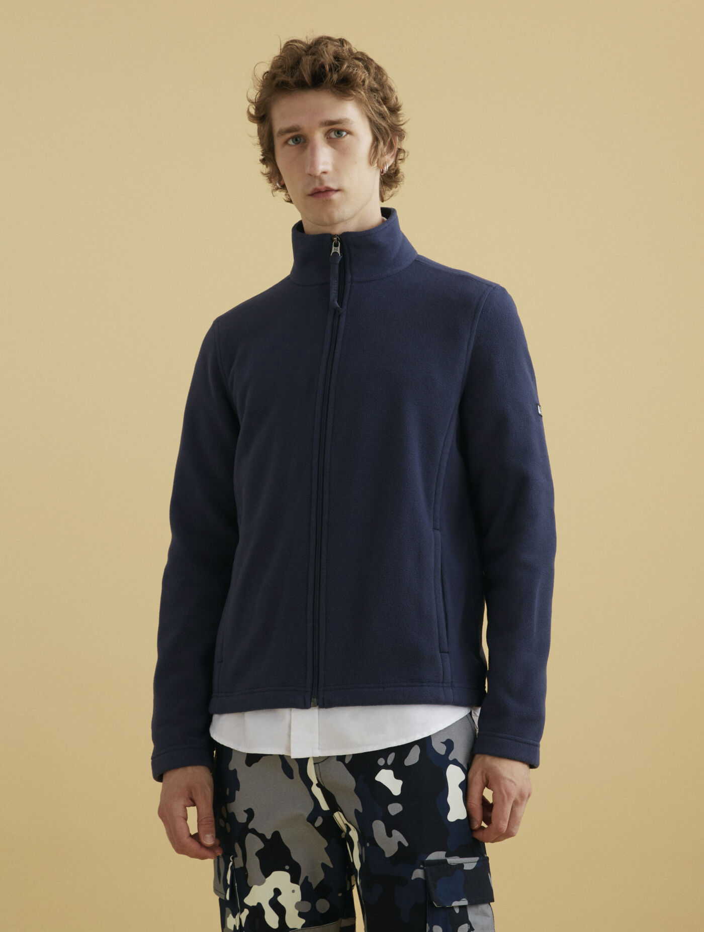 Microfibre fleece with zip