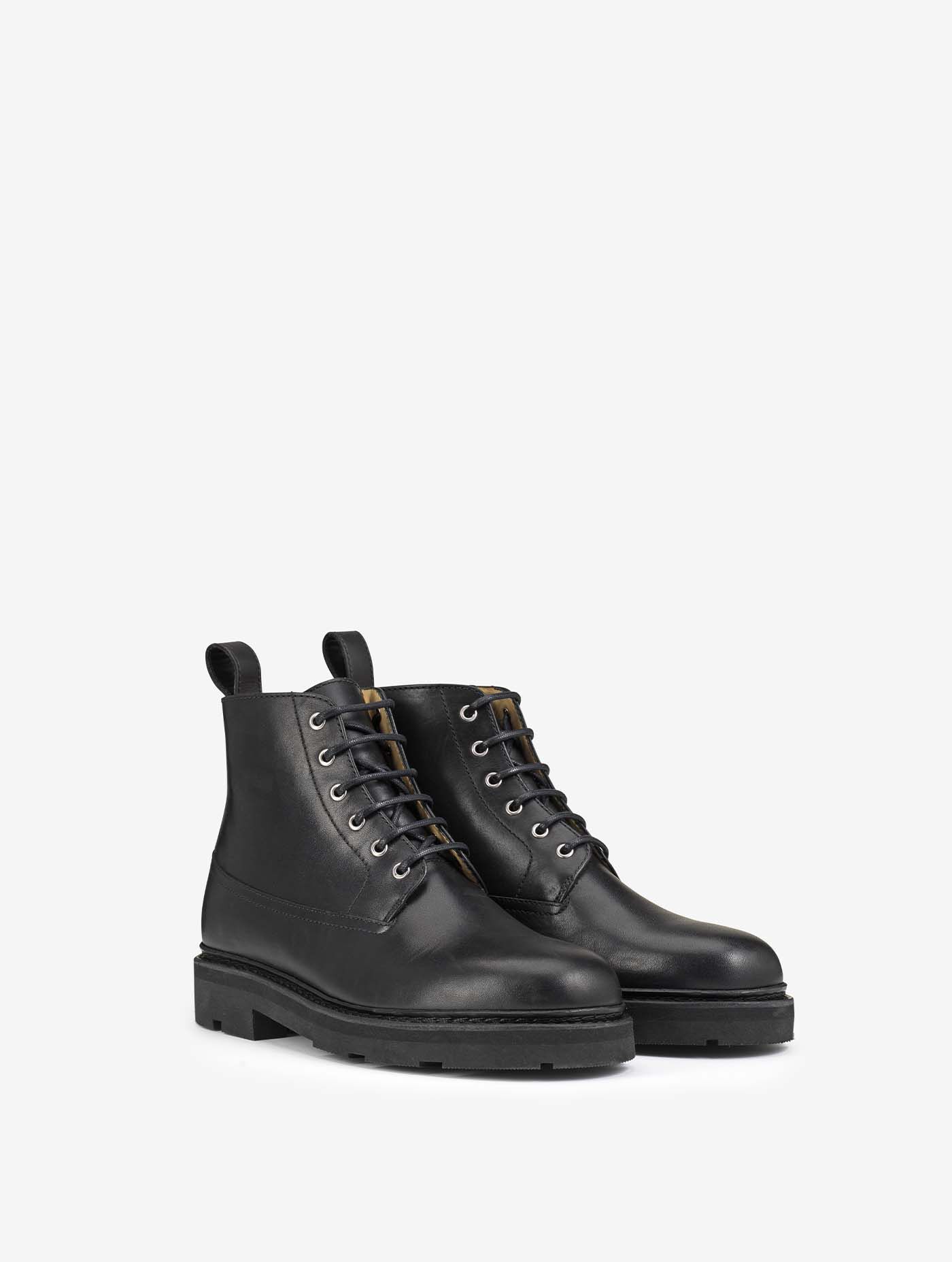 Norwegian-stitched leather desert boots