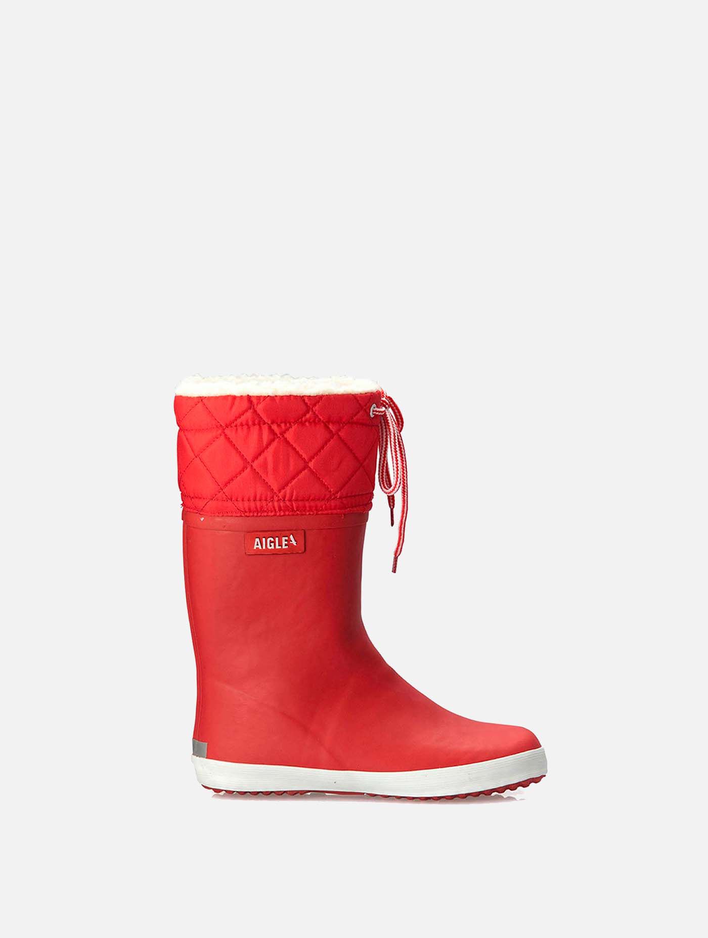 Fur-lined children's boot, ideal for cold weather.