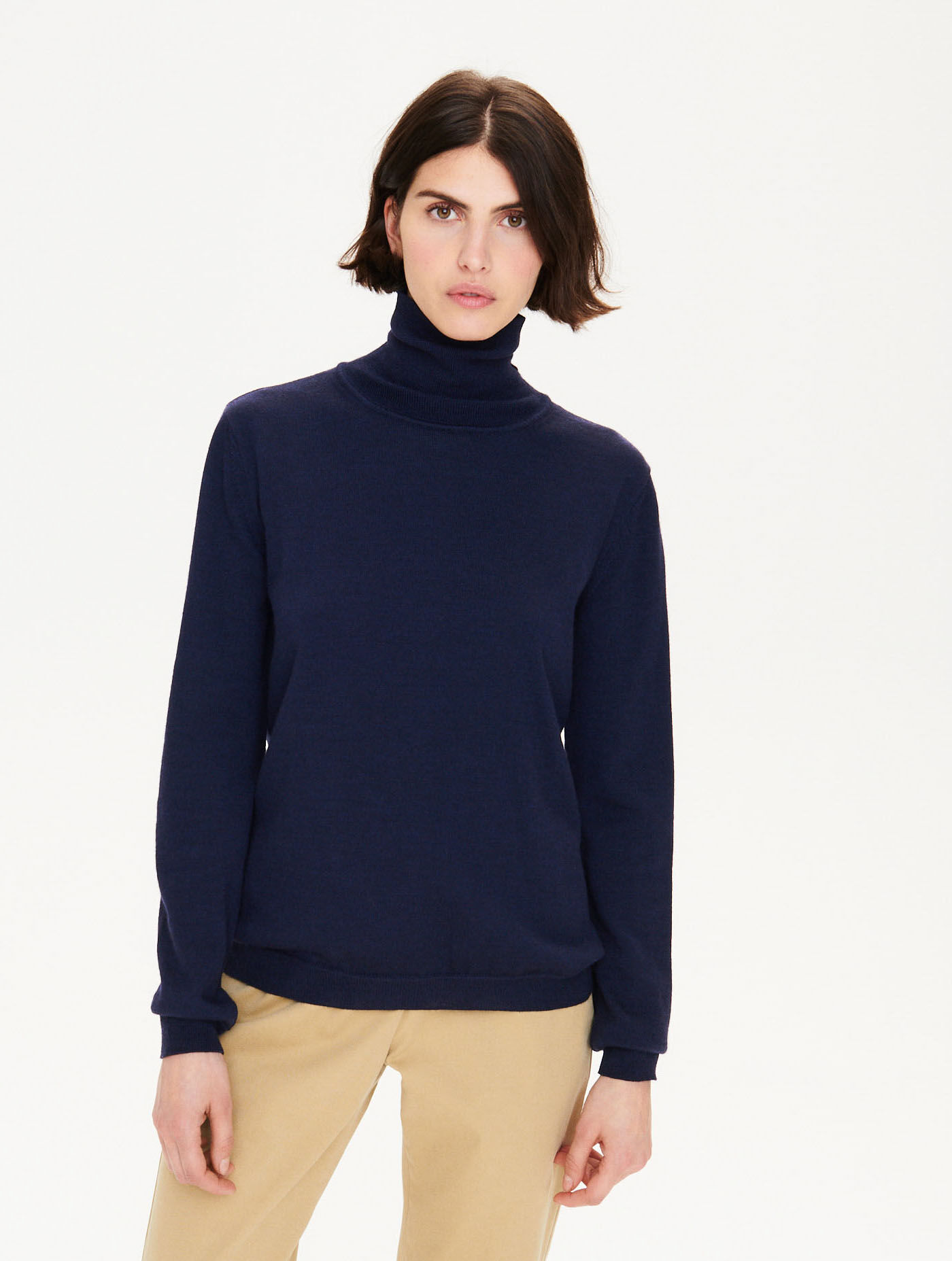 Merino stand-up collar jumper