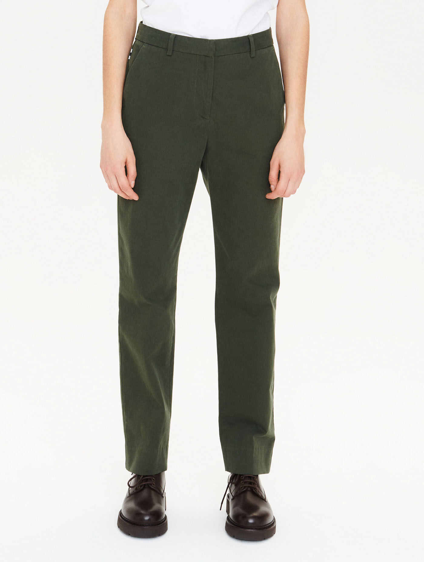 Straight-leg trousers