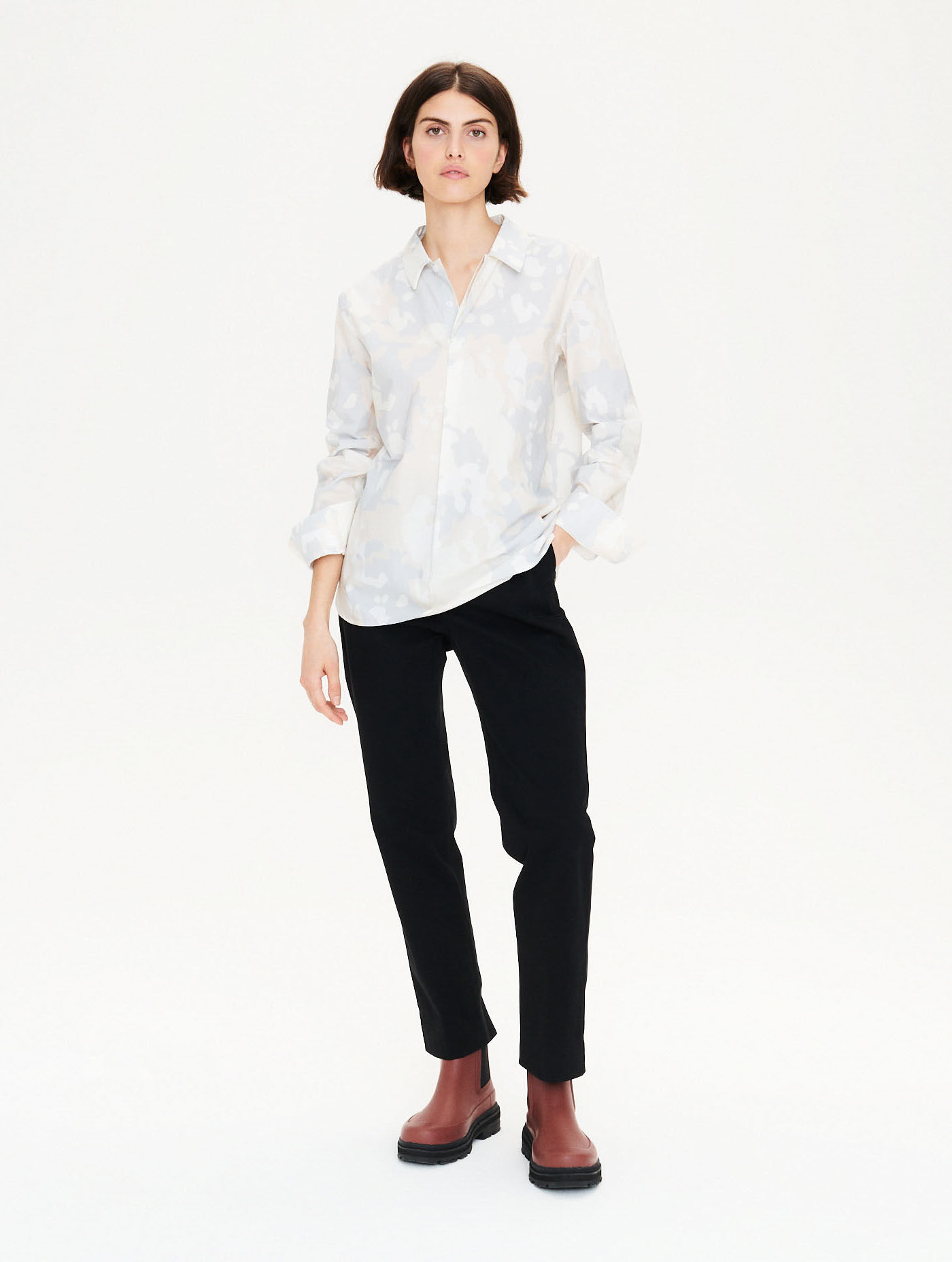 Half opening popelin long sleeve shirt