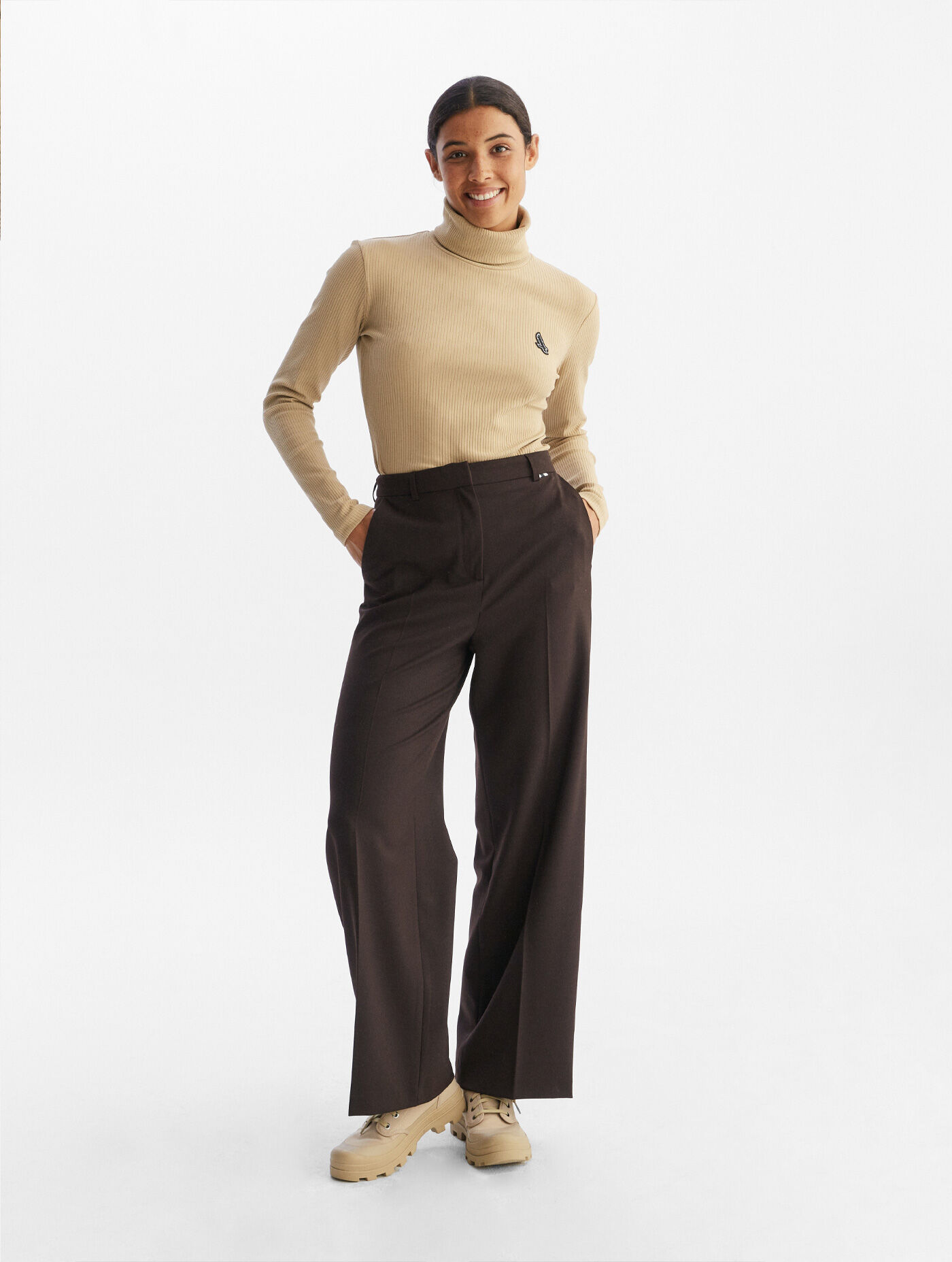 Logo badge turtle collar T-shirt