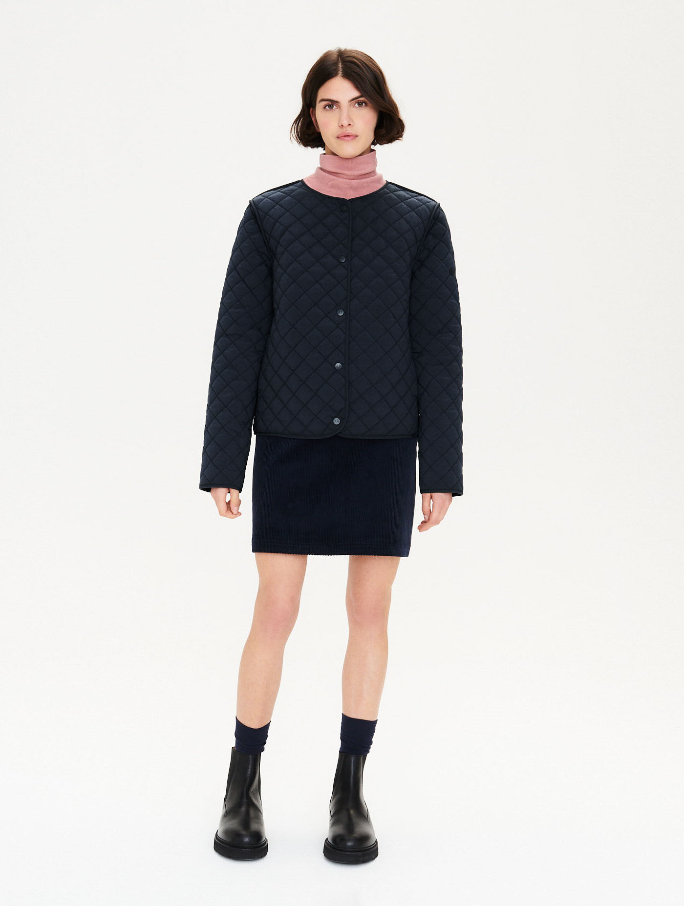 Short water-repellent quilted jacket attachable to TK parka