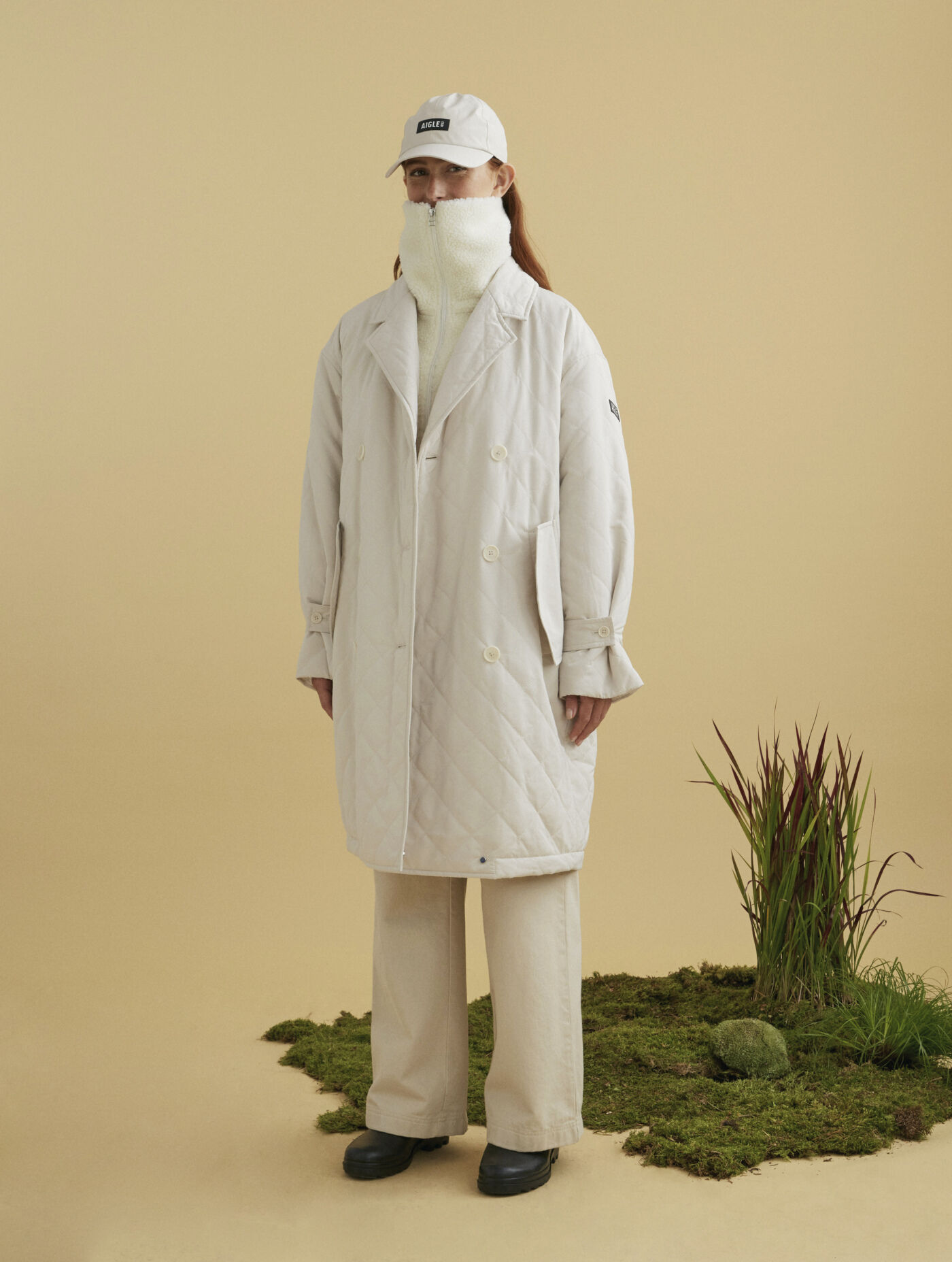 Long cocoon trench coat.