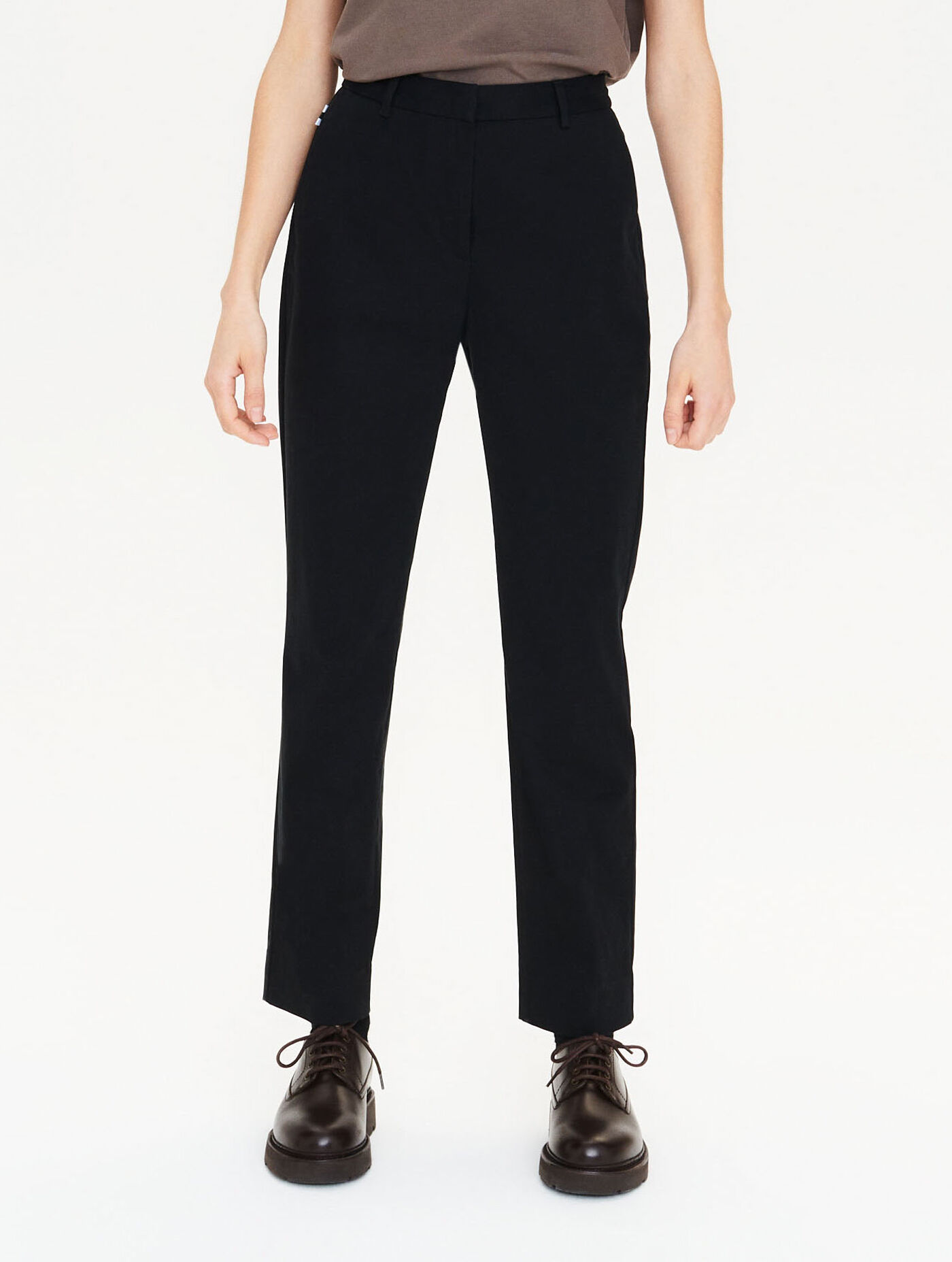 Straight-leg trousers