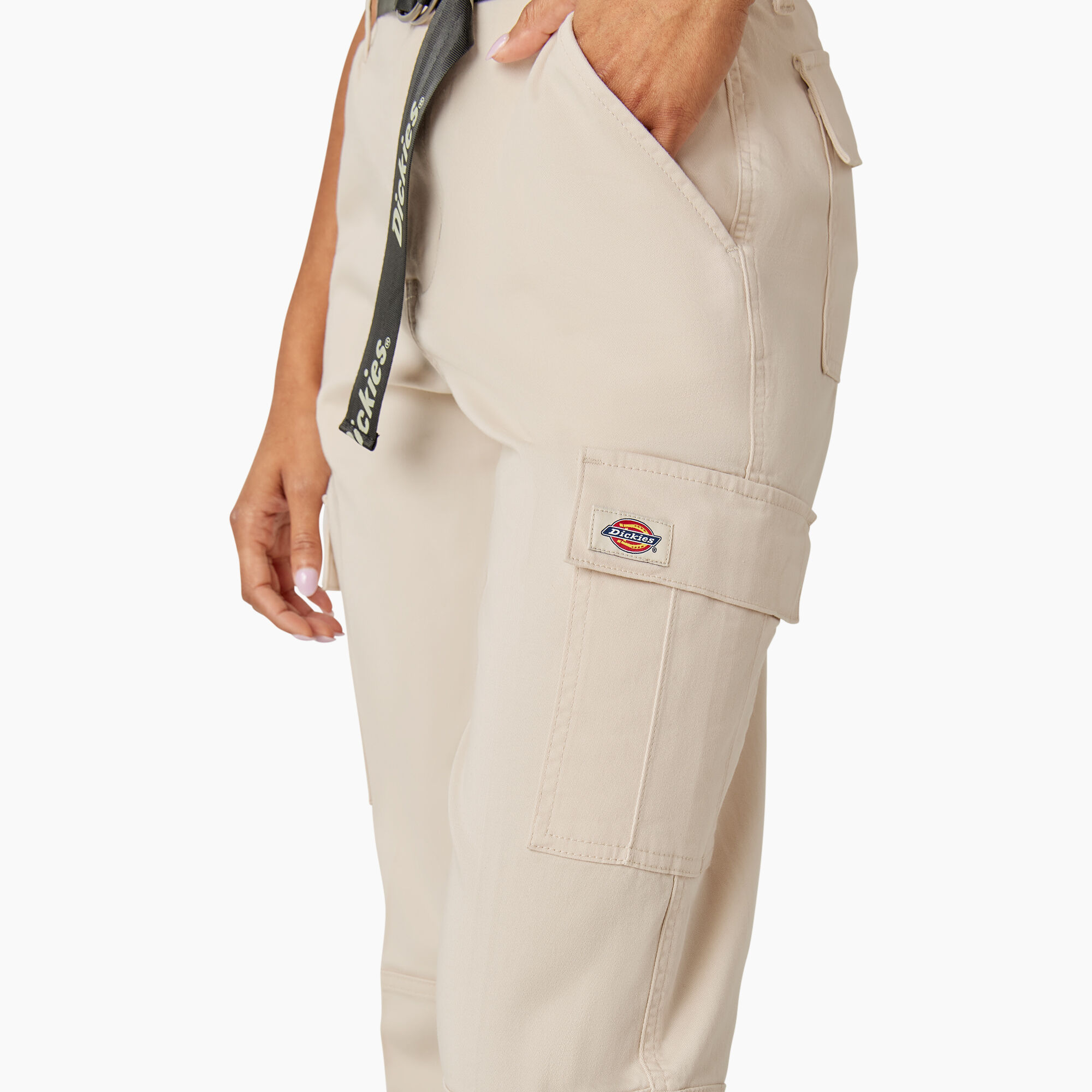 Women's Relaxed Fit Cropped Cargo Pants