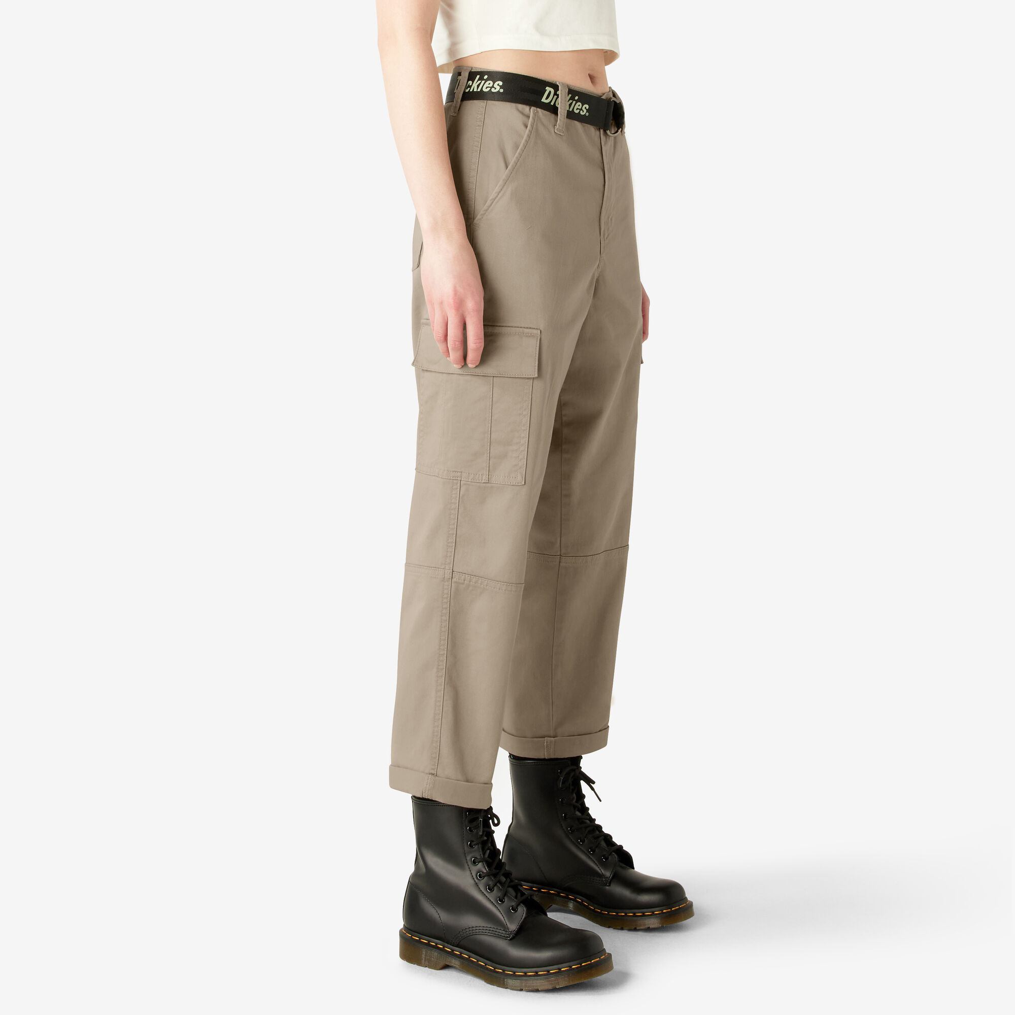 Women's Relaxed Fit Cropped Cargo Pants