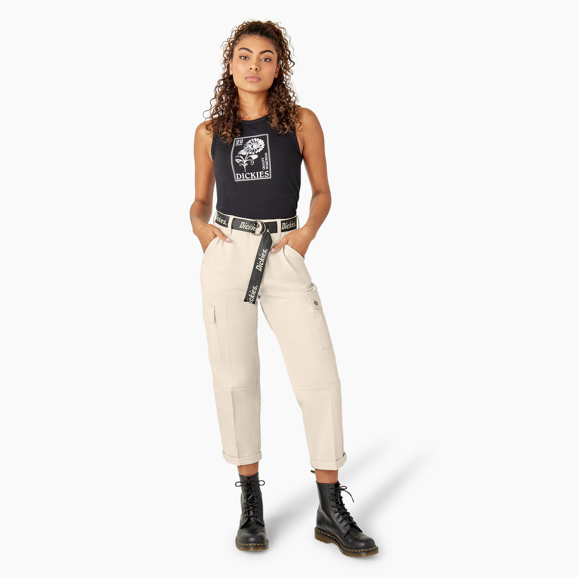 Women's Relaxed Fit Cropped Cargo Pants