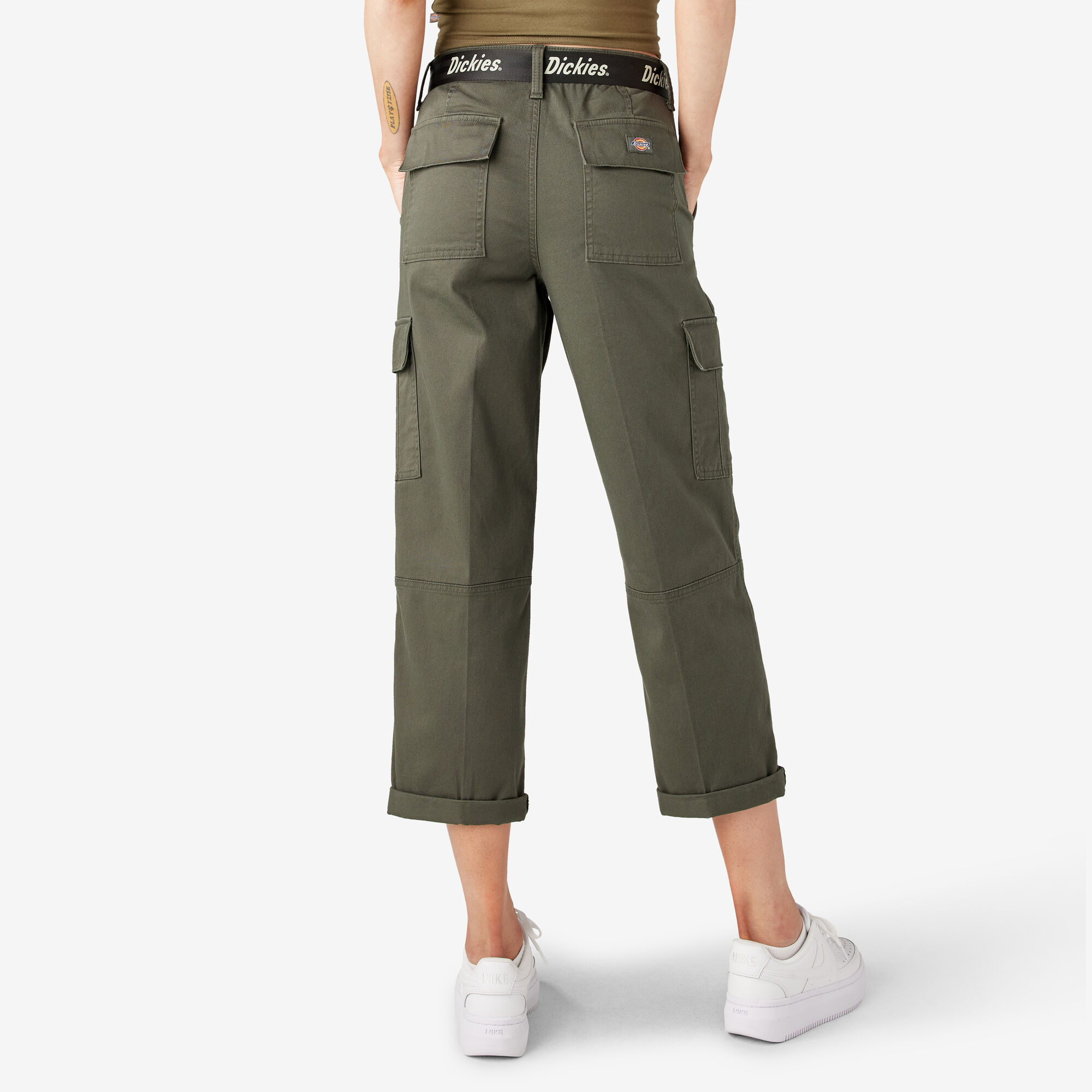 Women's Relaxed Fit Cropped Cargo Pants