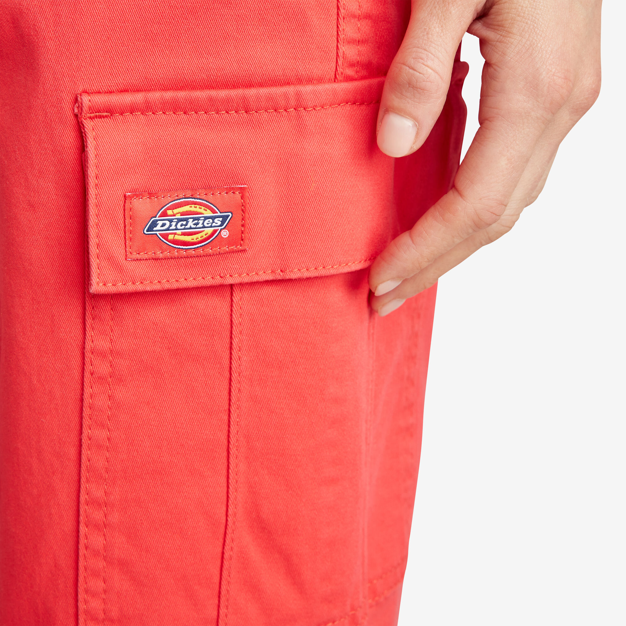 Women's Relaxed Fit Cropped Cargo Pants