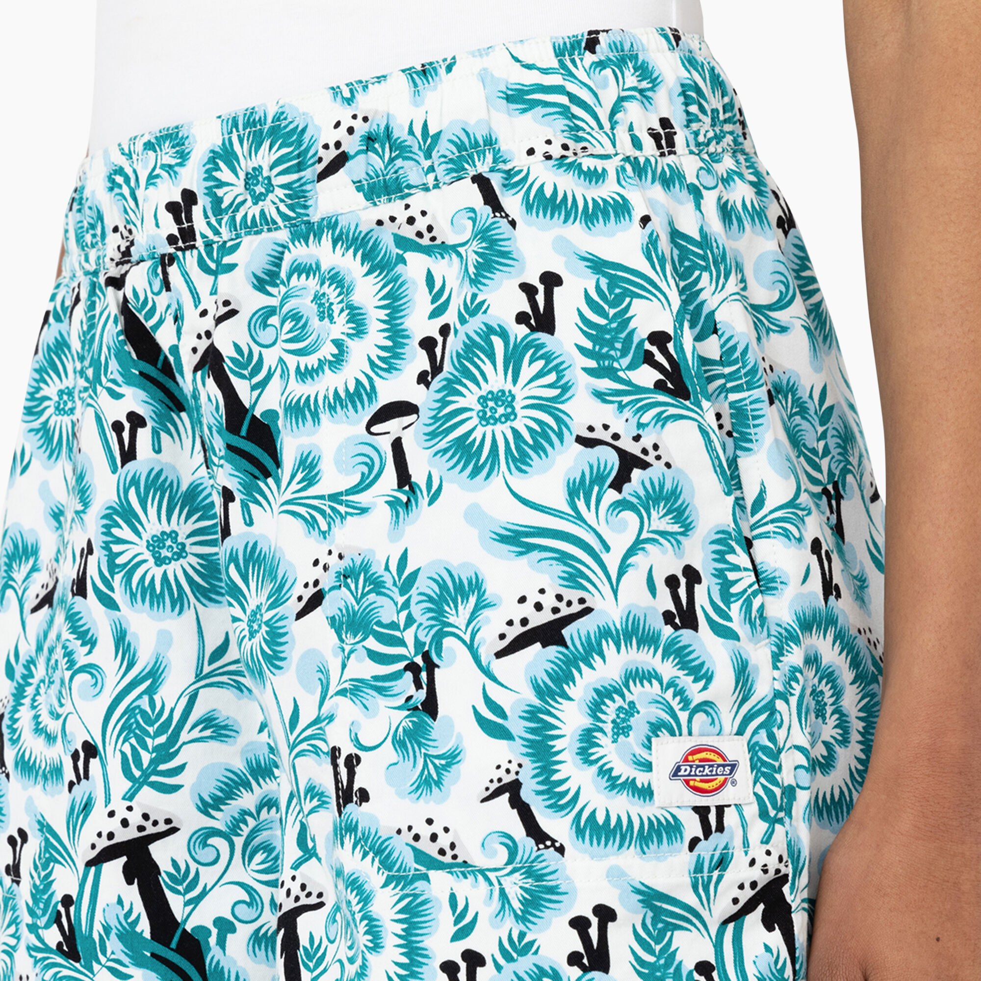 Women's Roseburg Shorts, 7