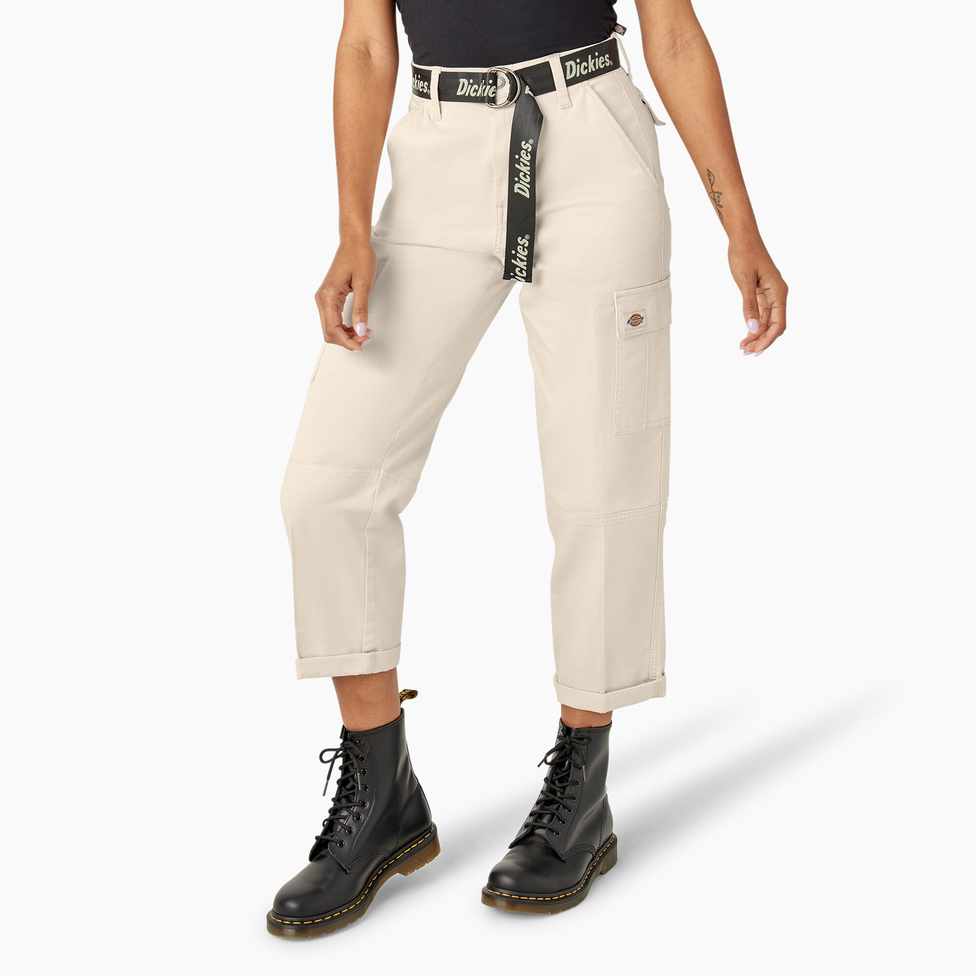 Women's Relaxed Fit Cropped Cargo Pants