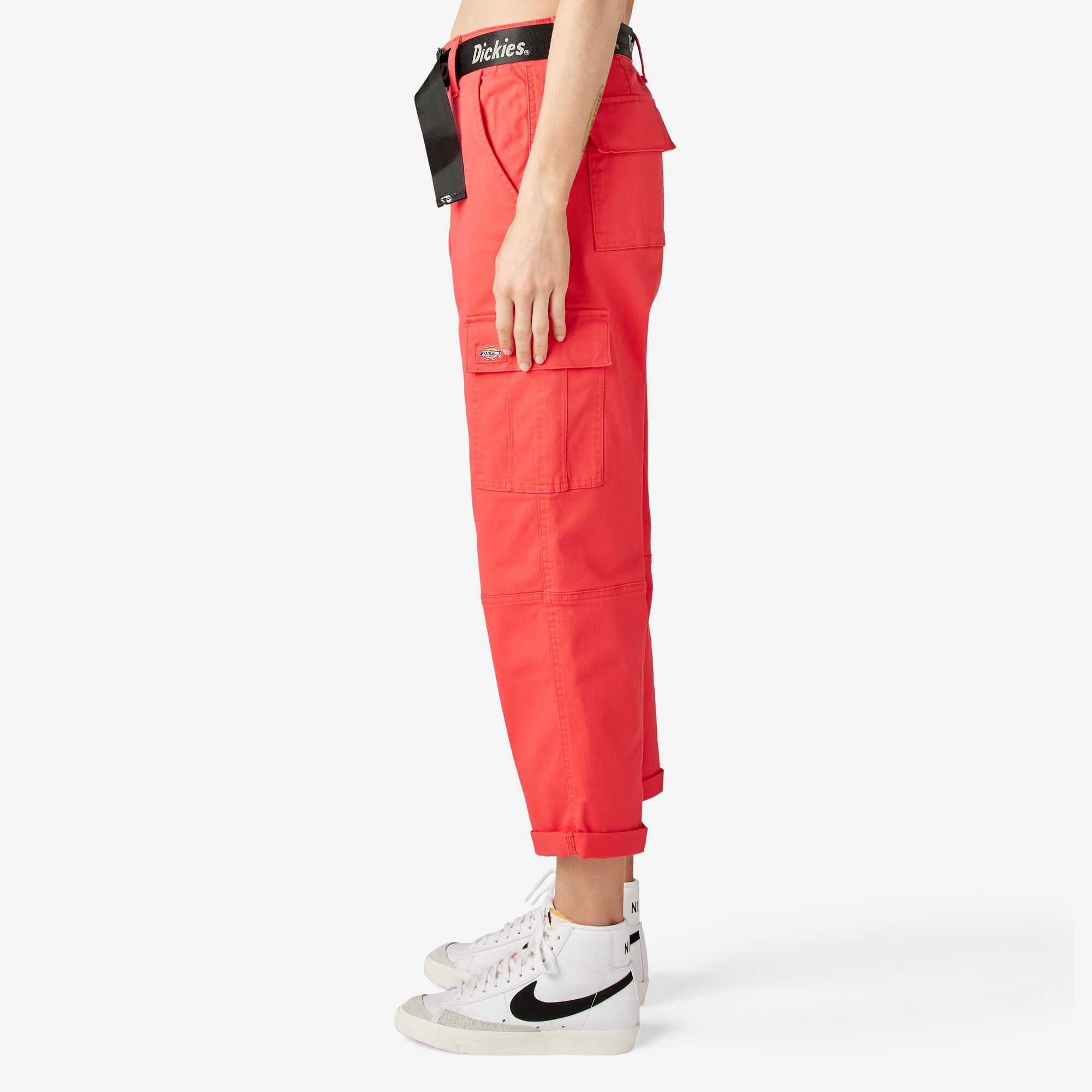 Women's Relaxed Fit Cropped Cargo Pants