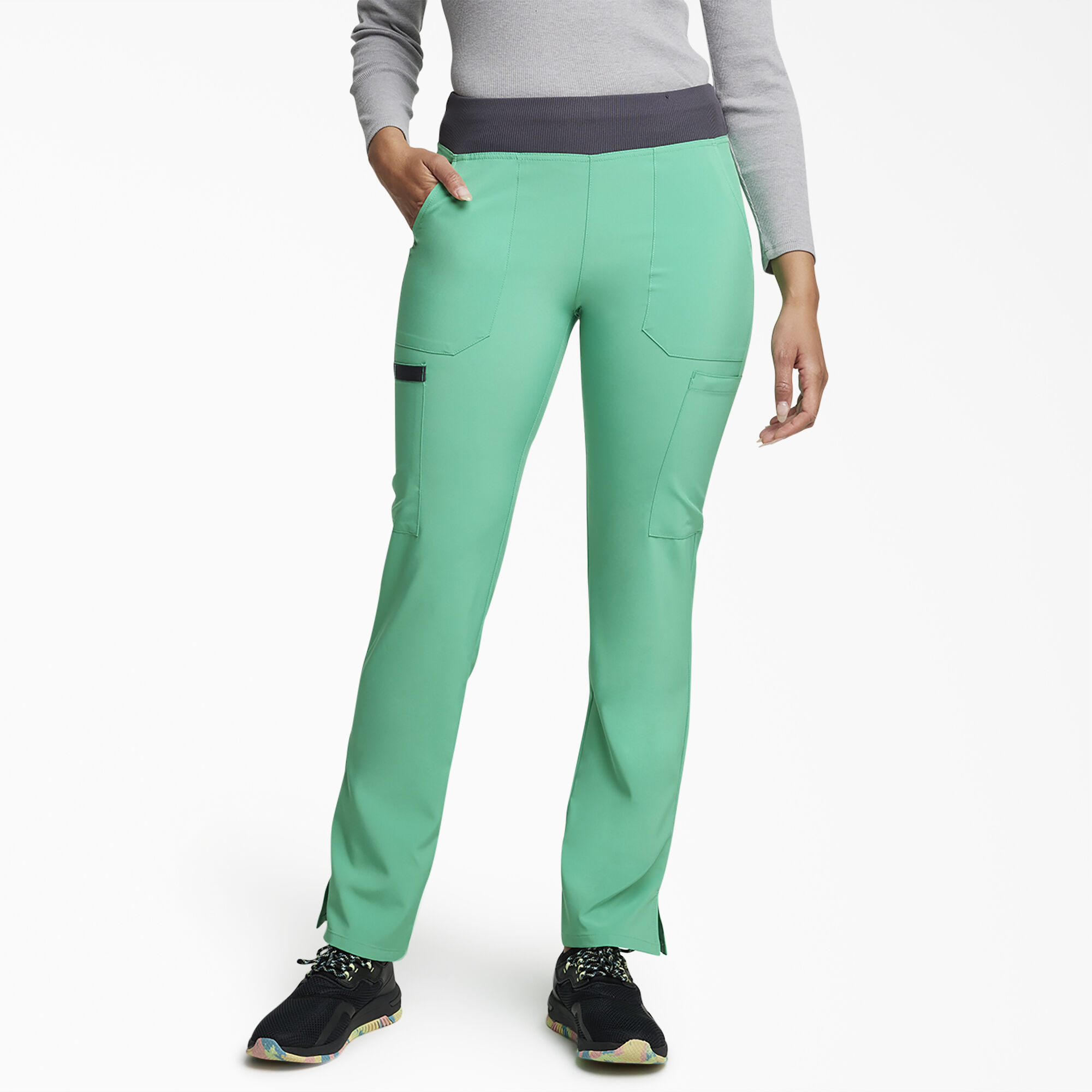 Women's EDS Essentials Tapered Leg Cargo Scrub Pants