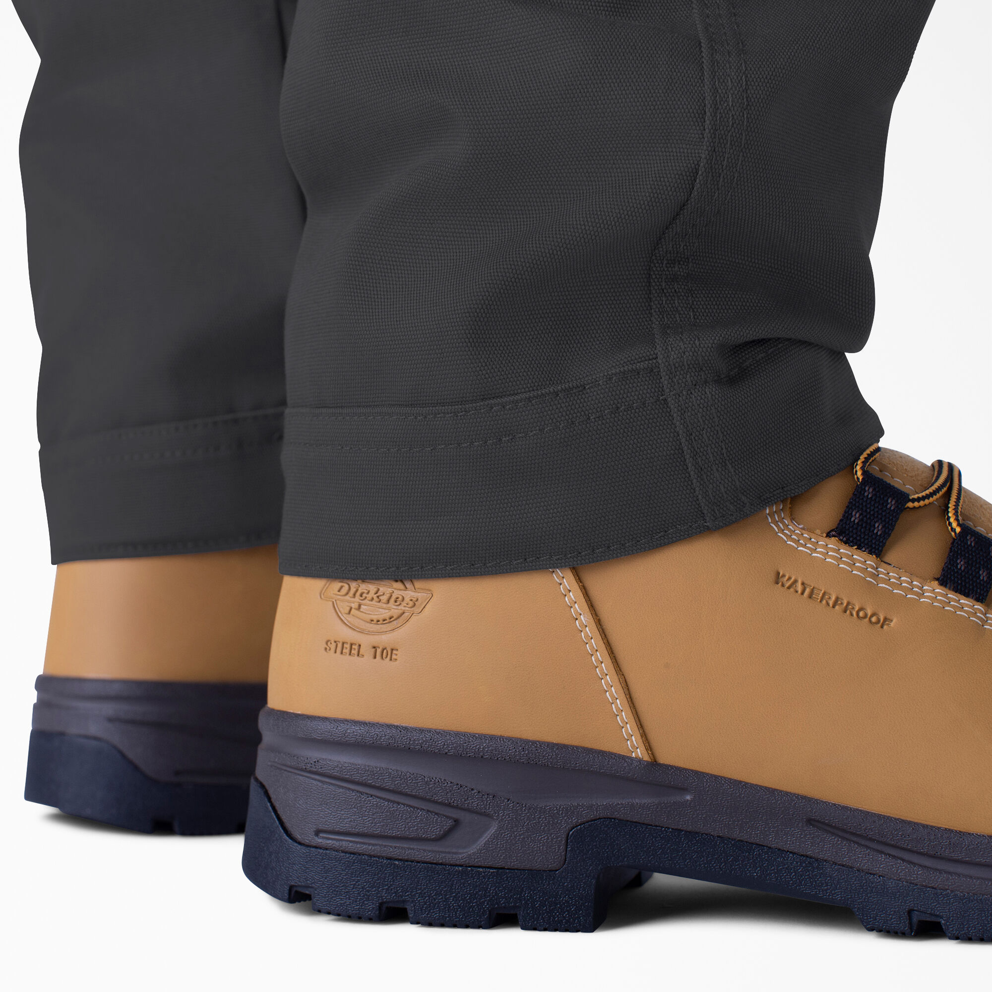 FLEX DuraTech Relaxed Fit Duck Cargo Pants