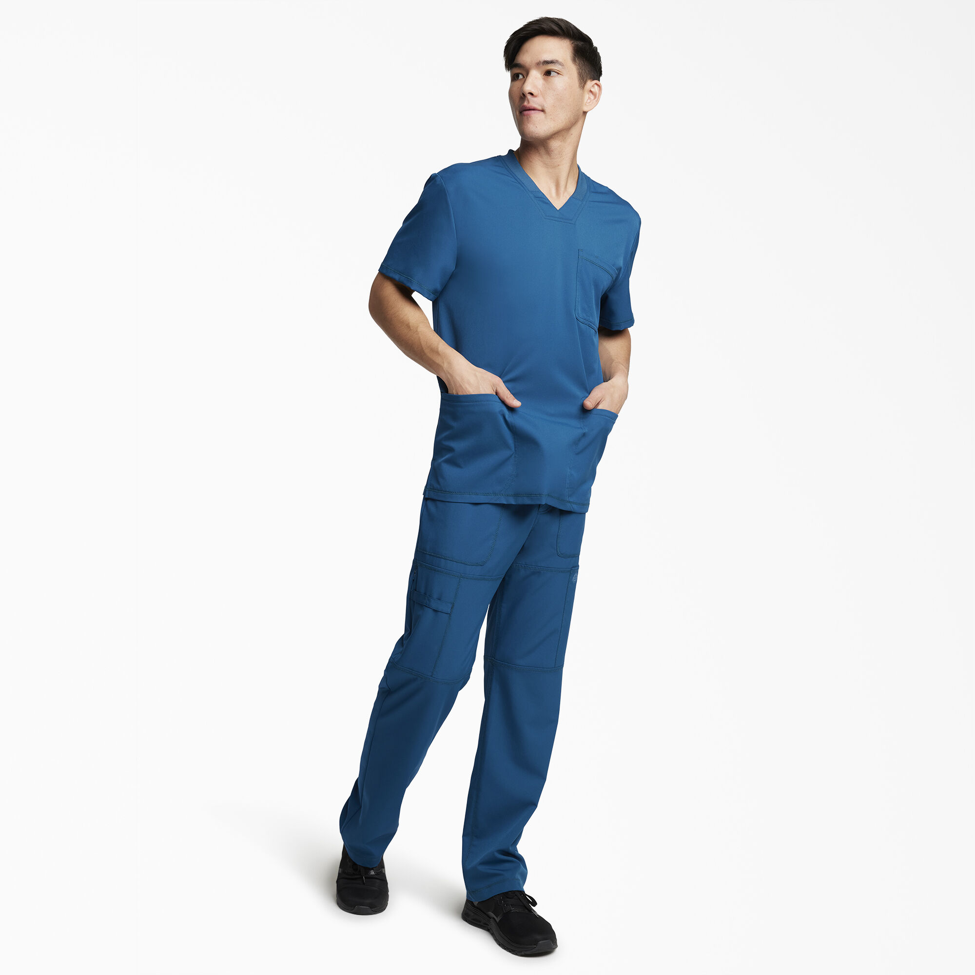 Men's Dynamix V-Neck Scrub Top