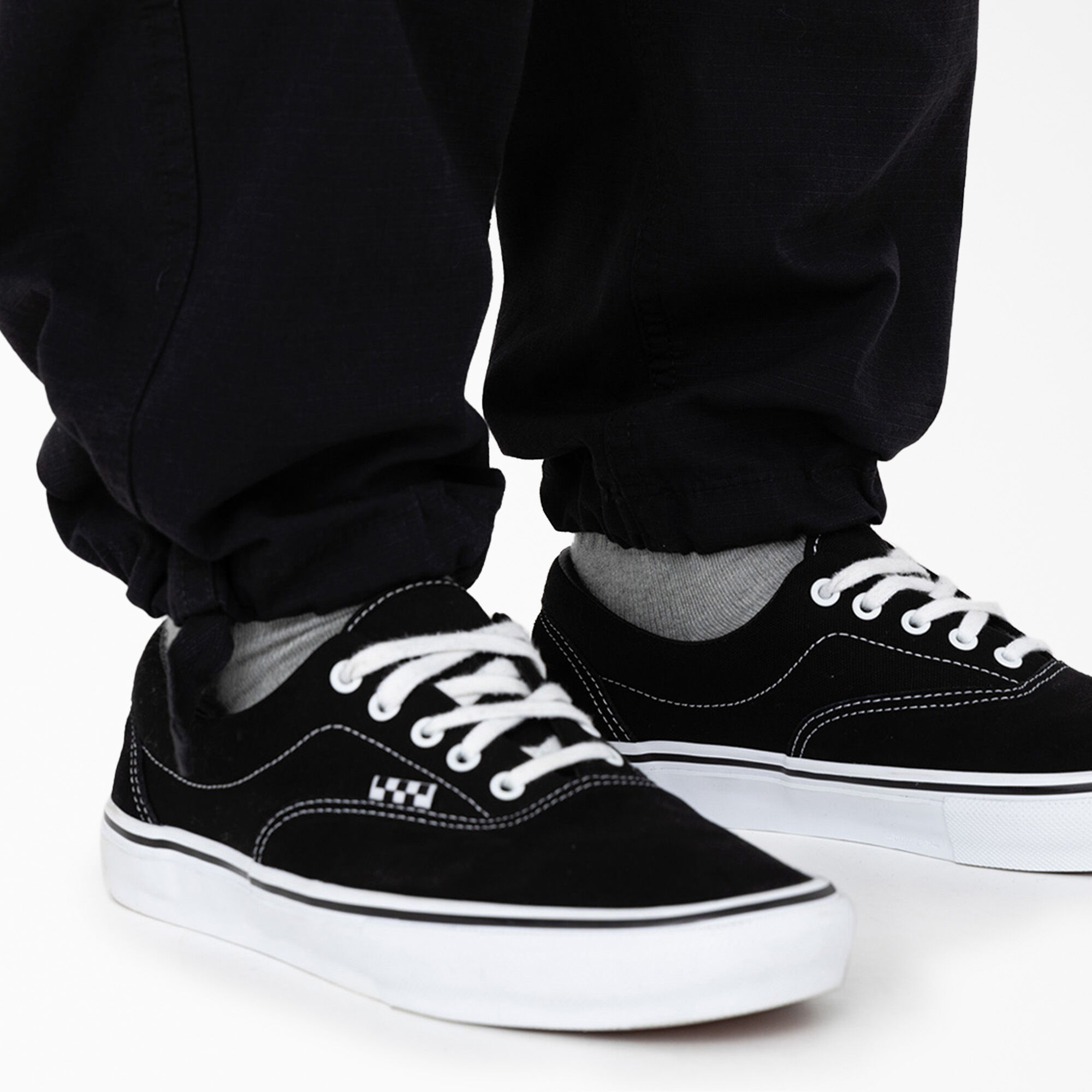 Eagle Bend Relaxed Fit Double Knee Cargo Pants