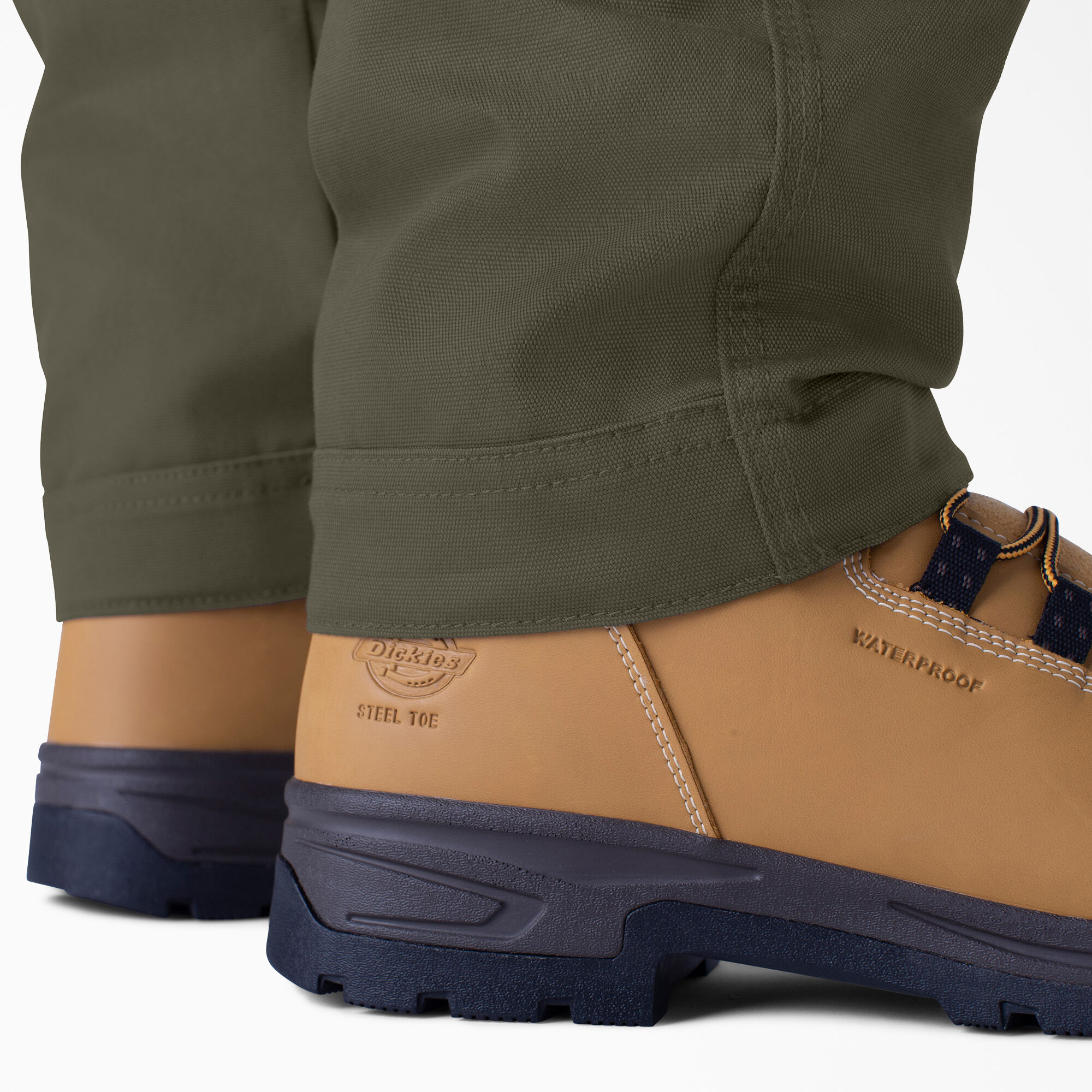 FLEX DuraTech Relaxed Fit Duck Cargo Pants