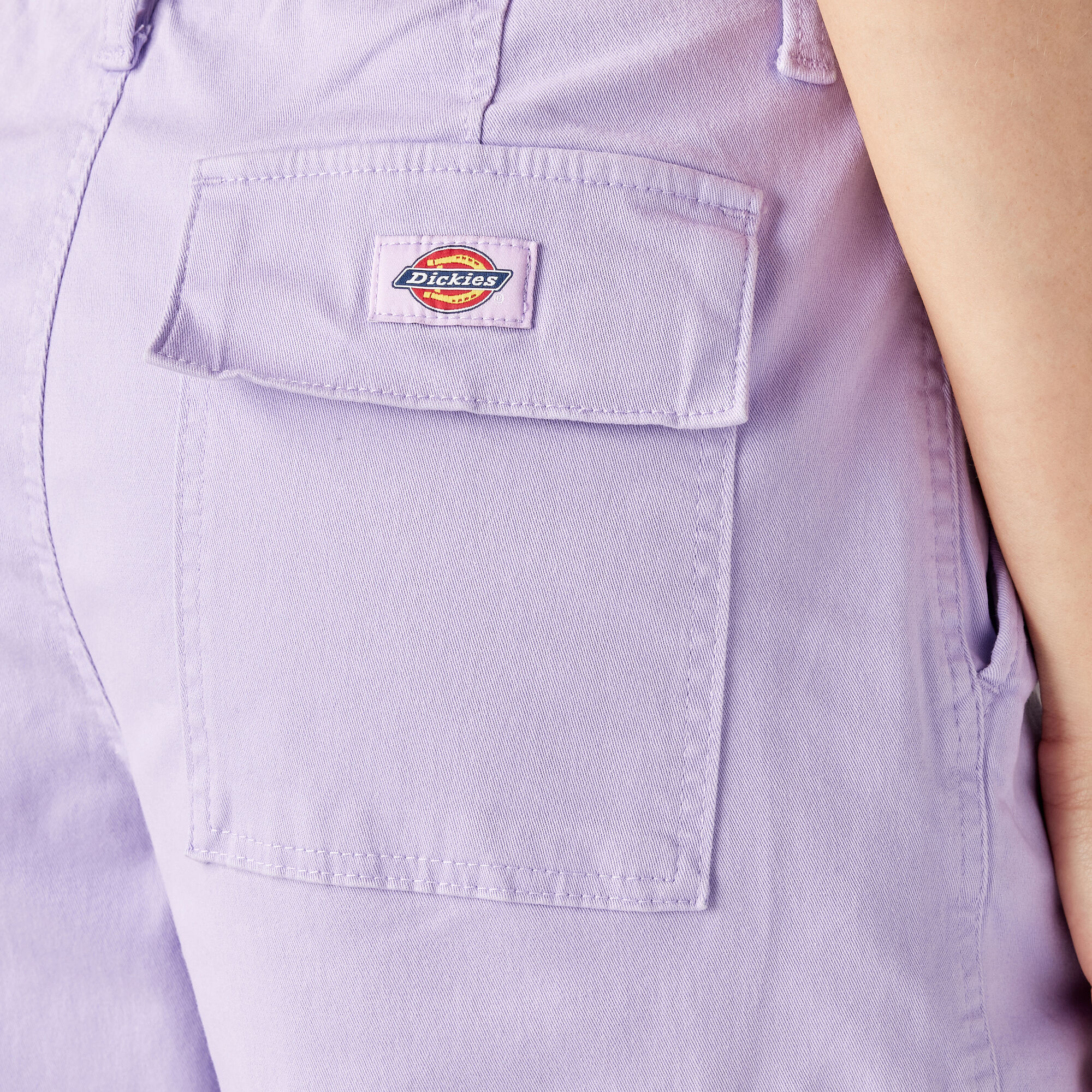 Women's Relaxed Fit Cropped Cargo Pants