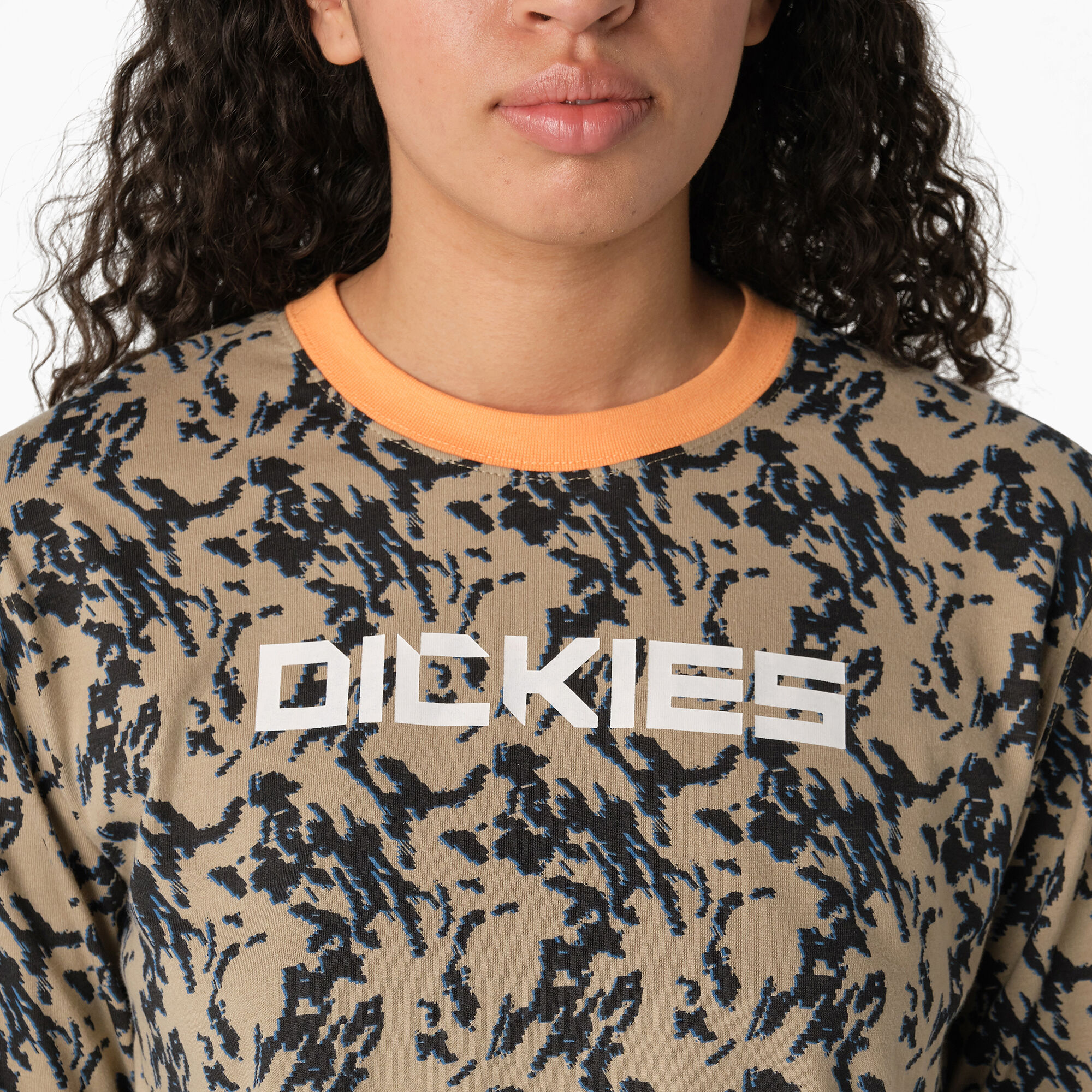 Women's Camo Long Sleeve Cropped T-Shirt