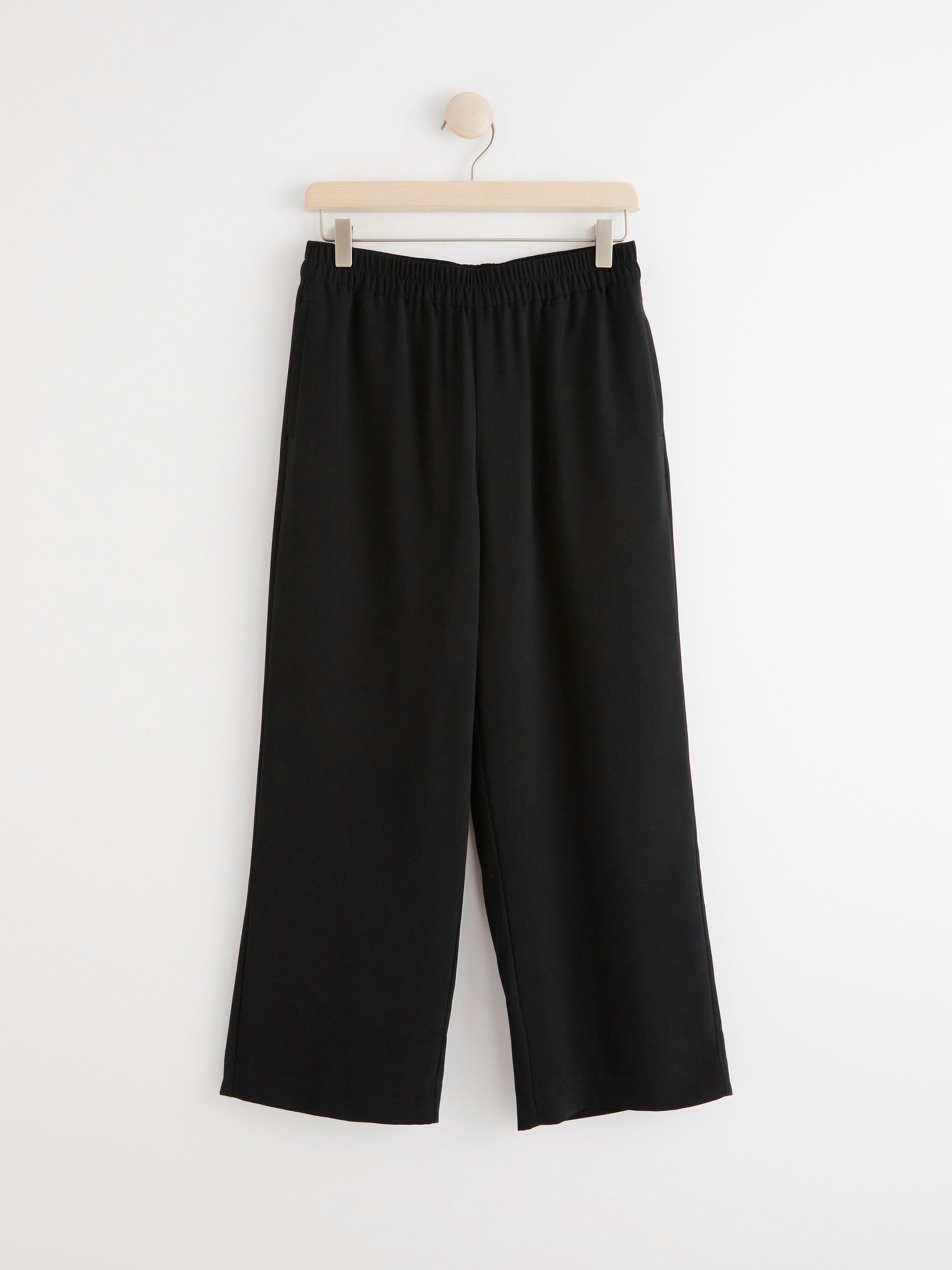 BELLA Straight black trousers Black