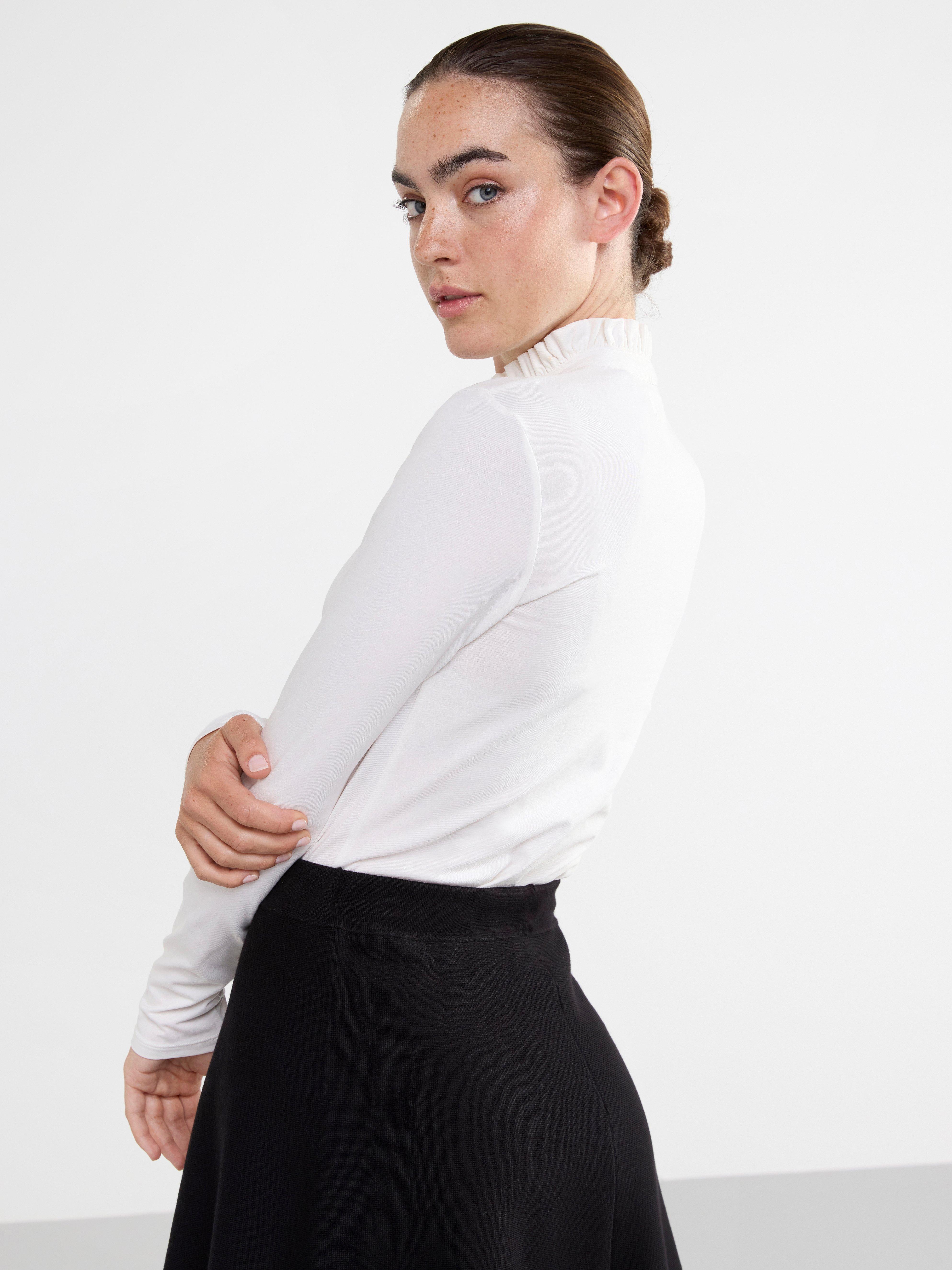 Long sleeve top with frill collar Off White