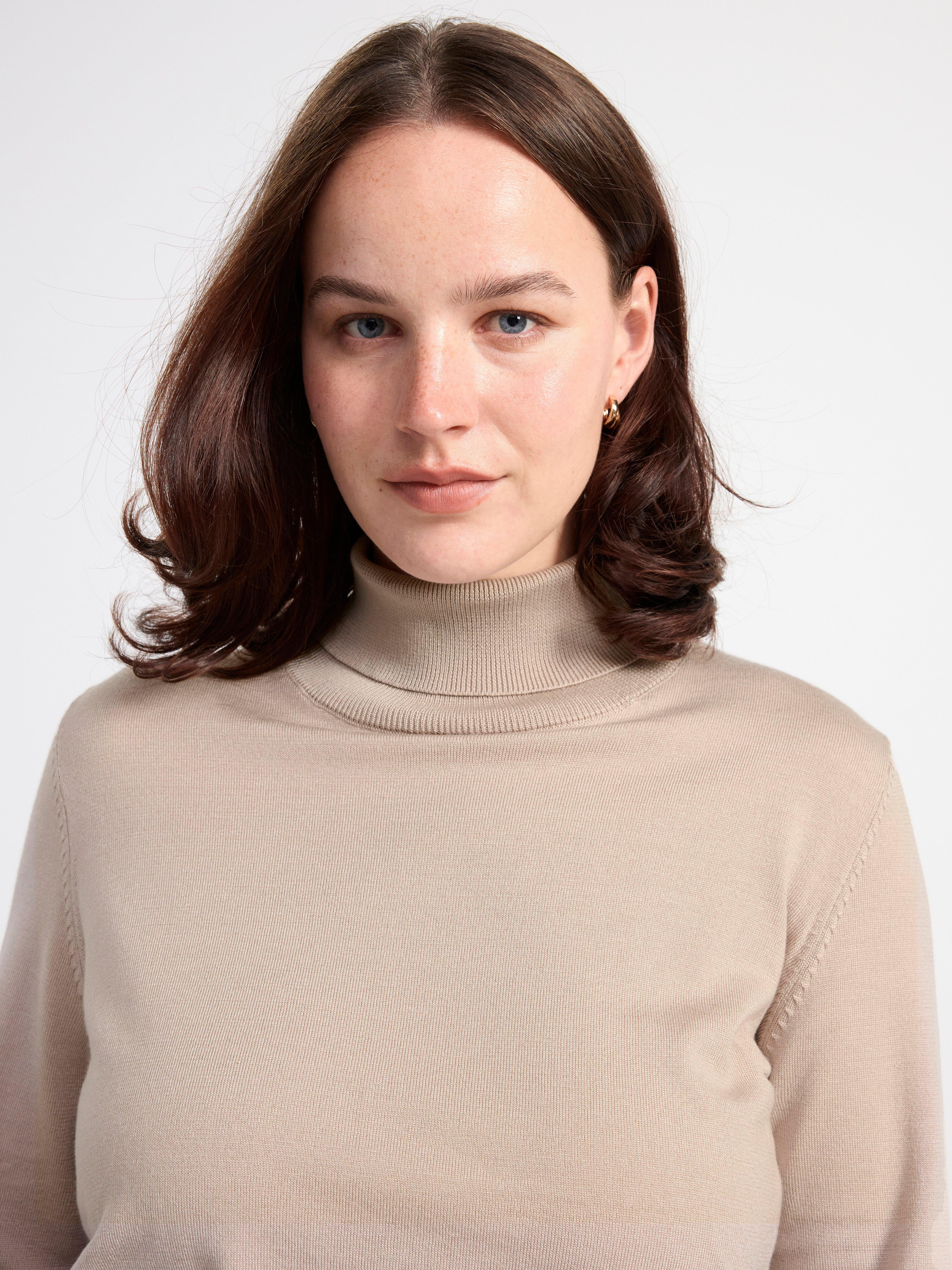 Fine-knit roll neck top Light Beige