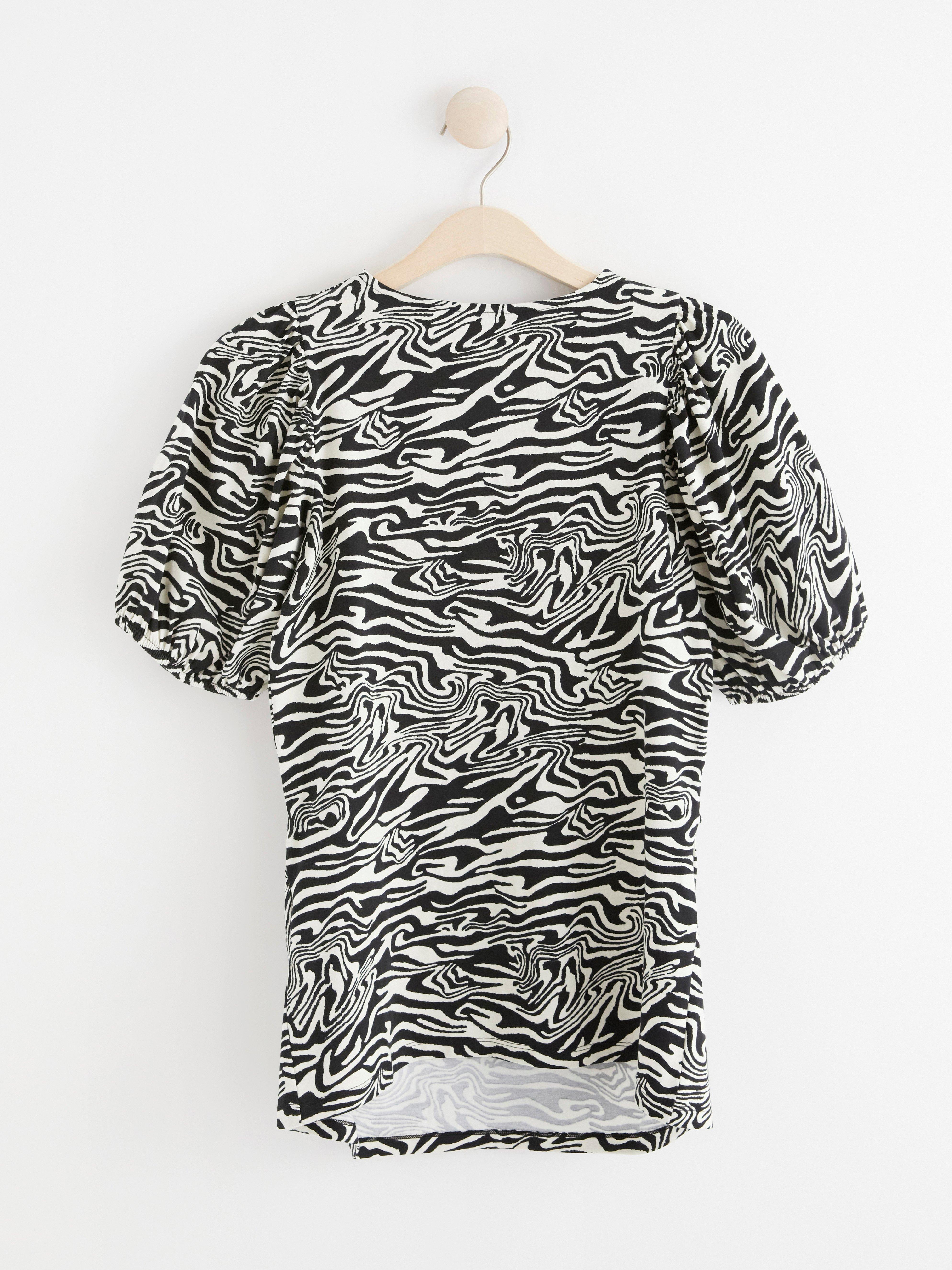 MOM Puff sleeve top Light Beige