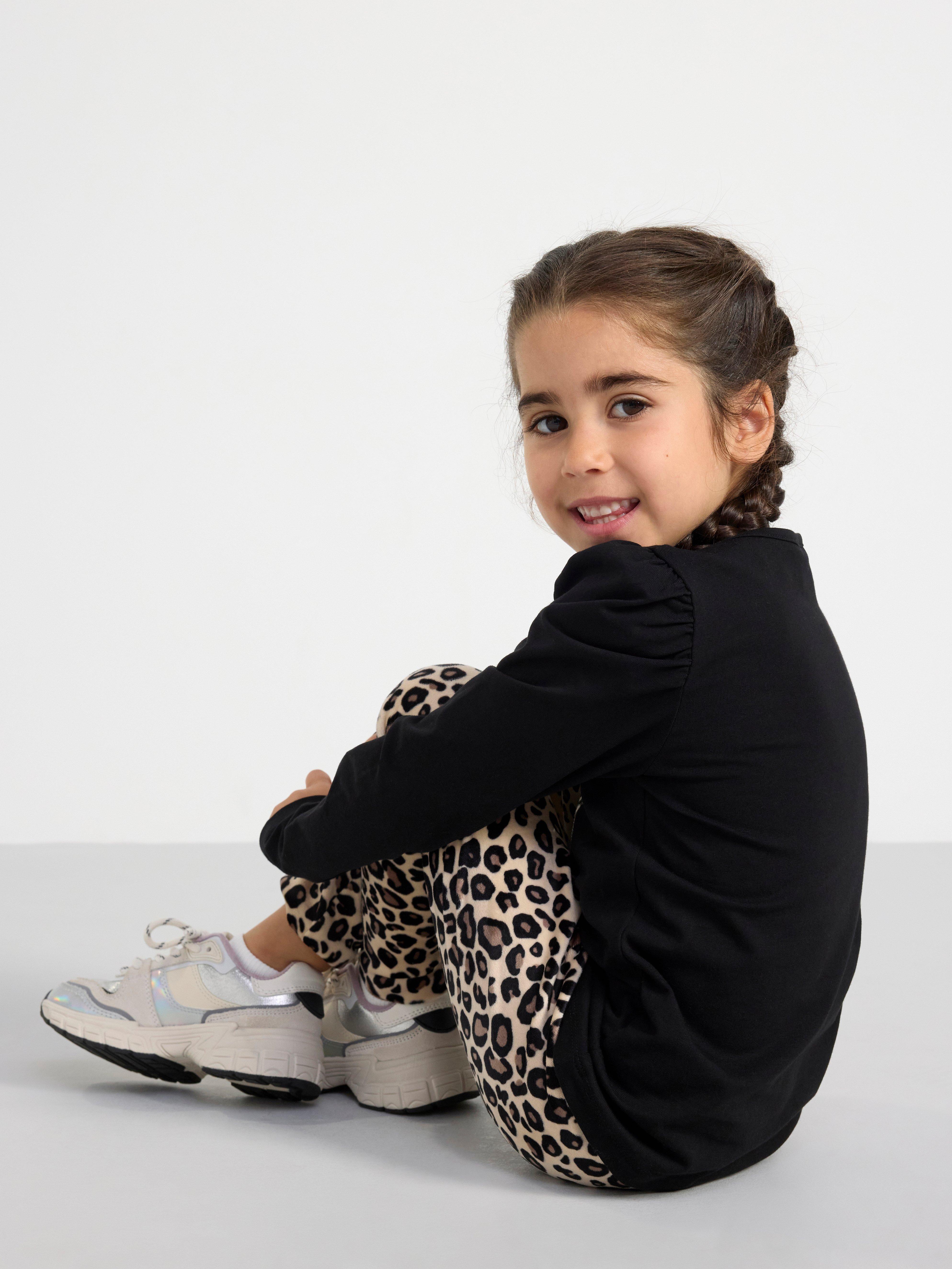 Top with heart Black