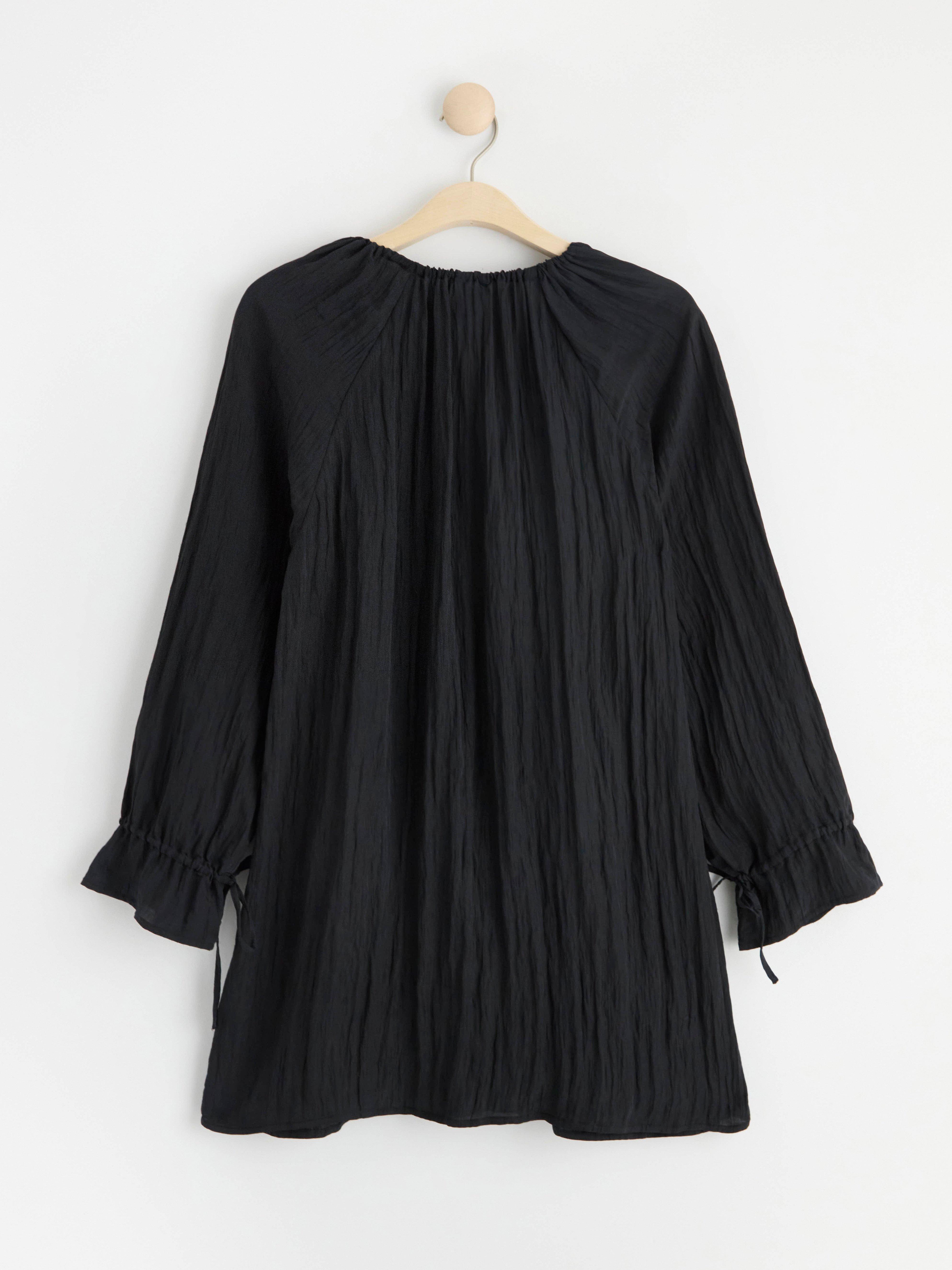Long sleeved tunic Black