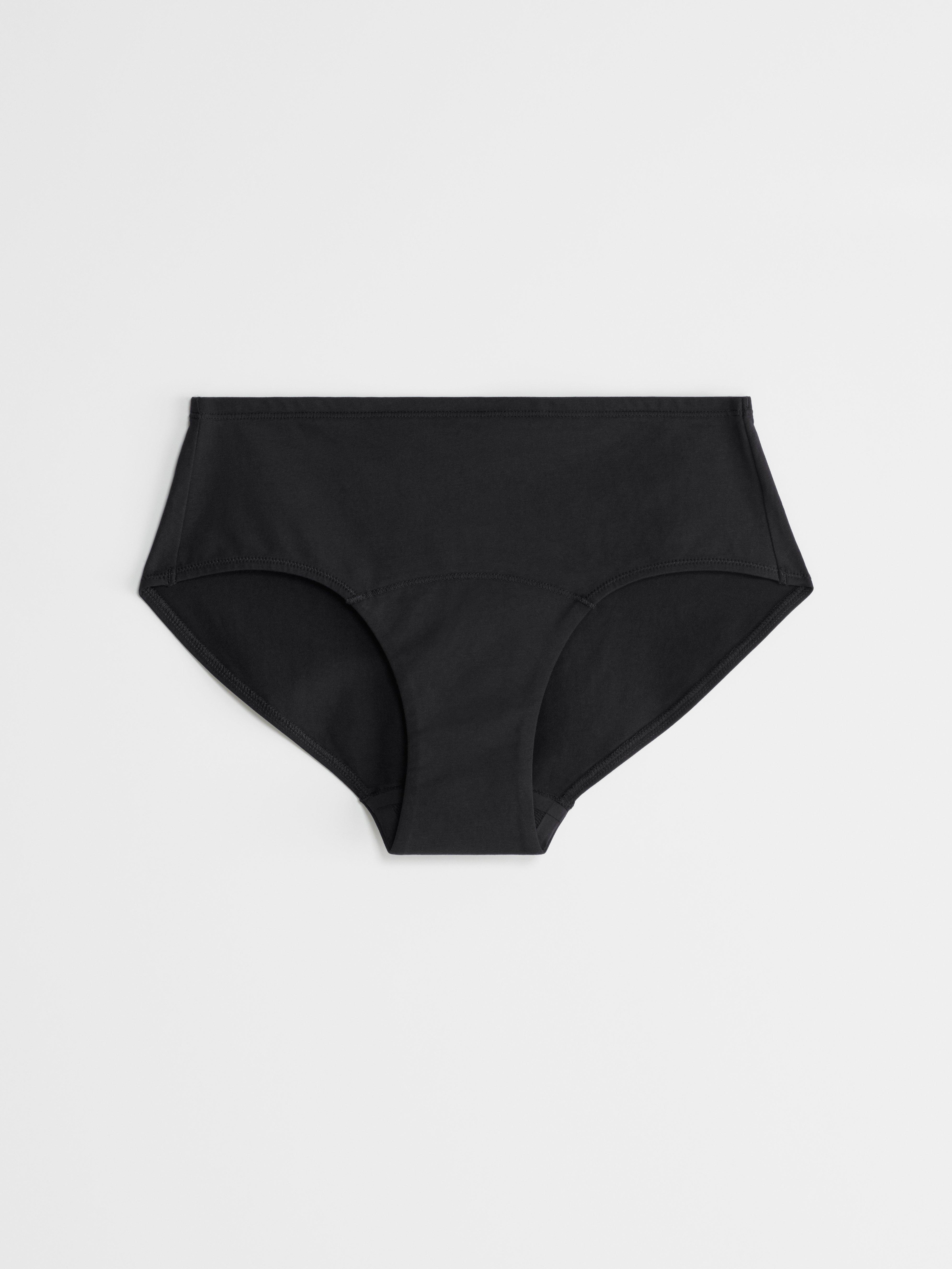 Engineered Hiphugger Period Proof – Period Panty Medium Absorbency Black