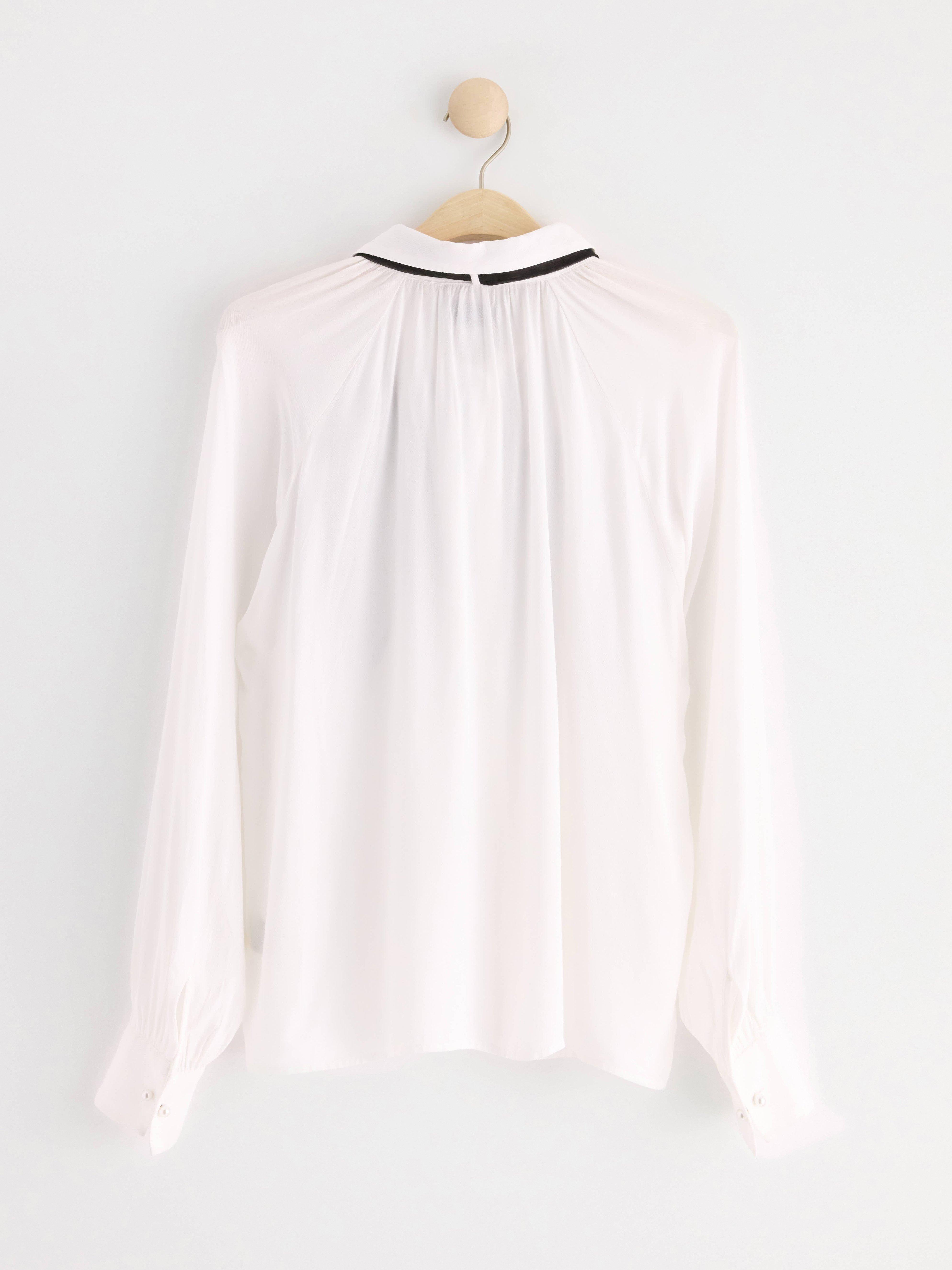 Blouse with bow Off White