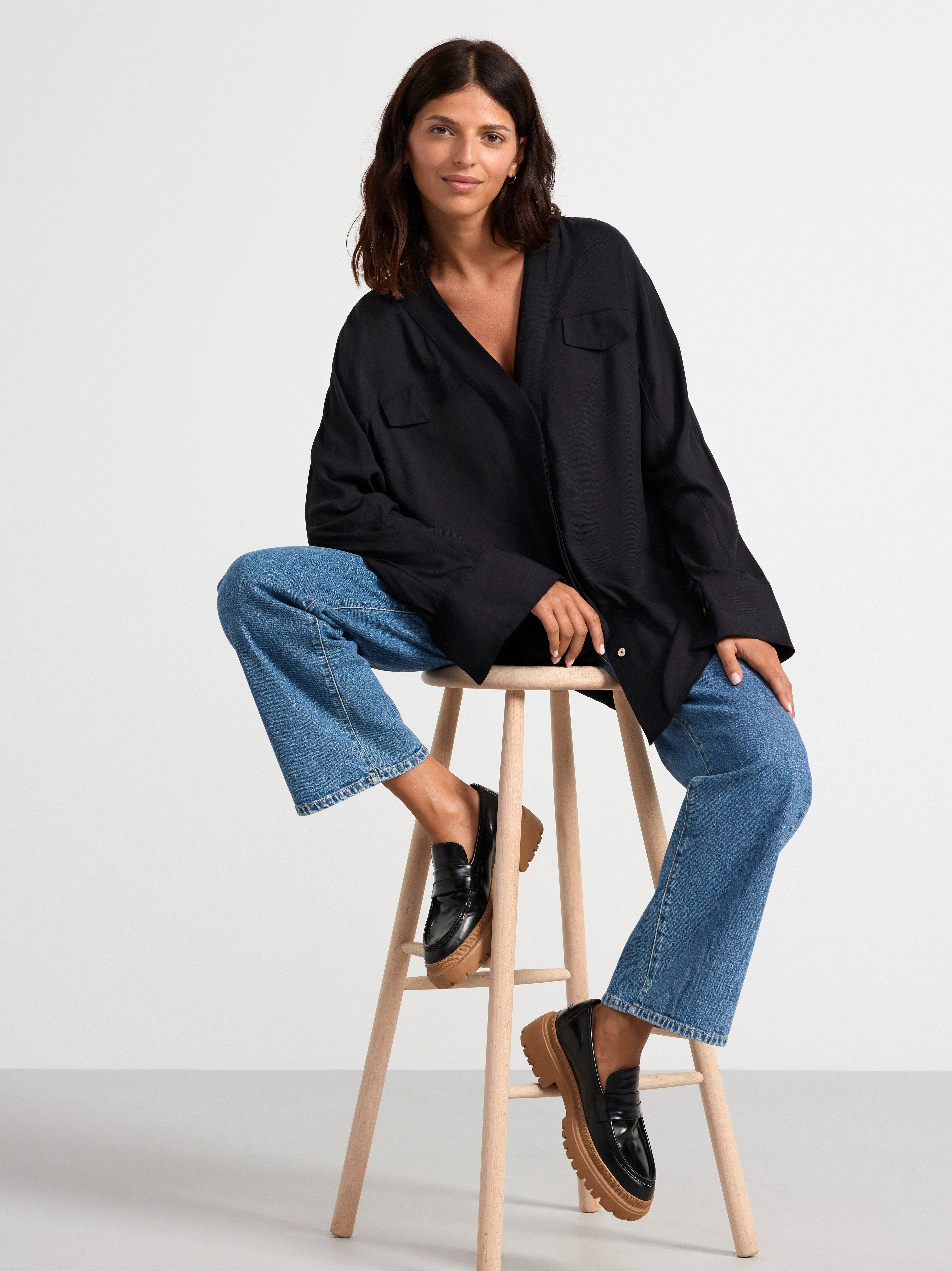 Blouse in viscose Black