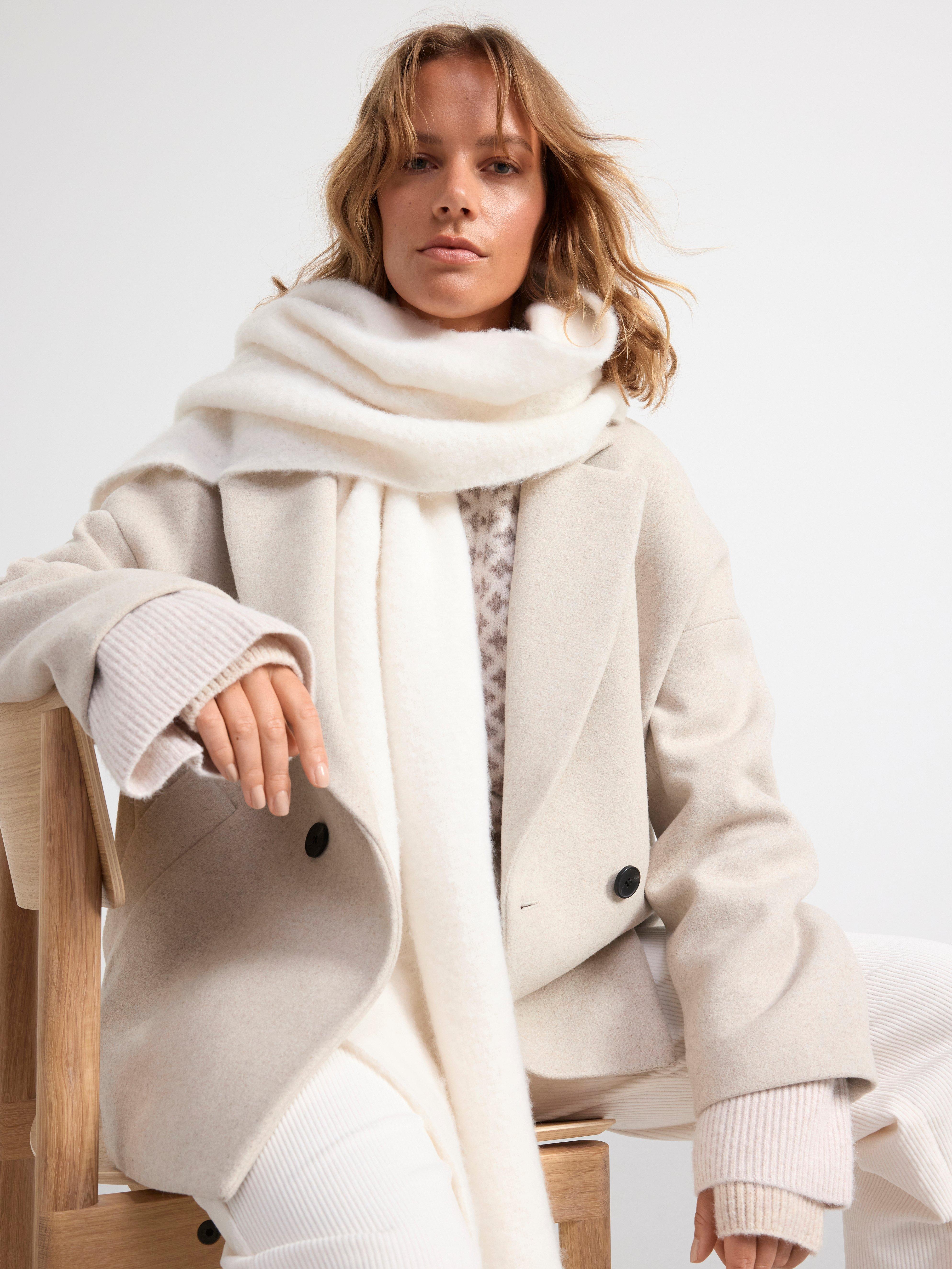 Knitted jumper with pattern beige