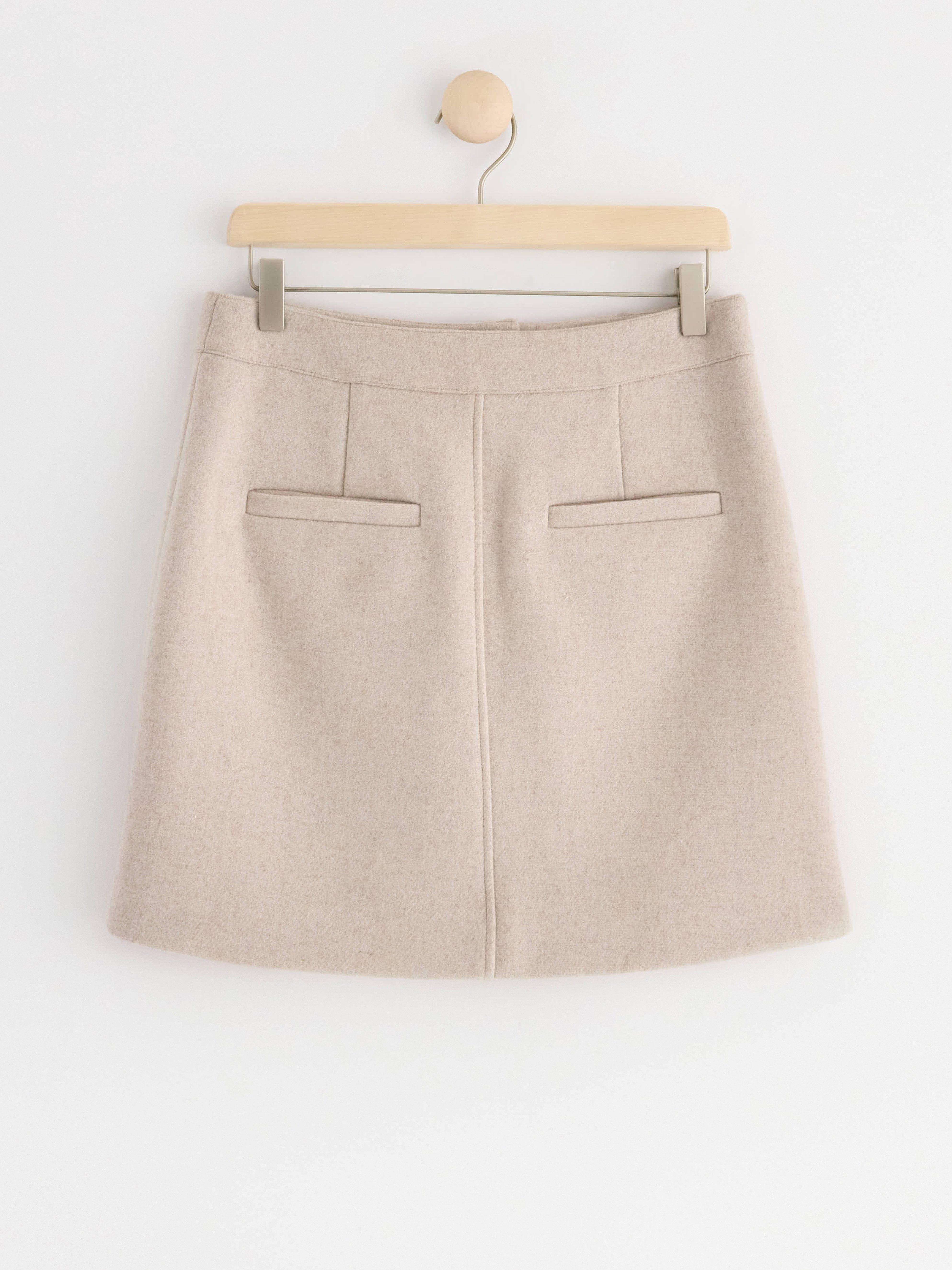 Skirt in wool blend beige