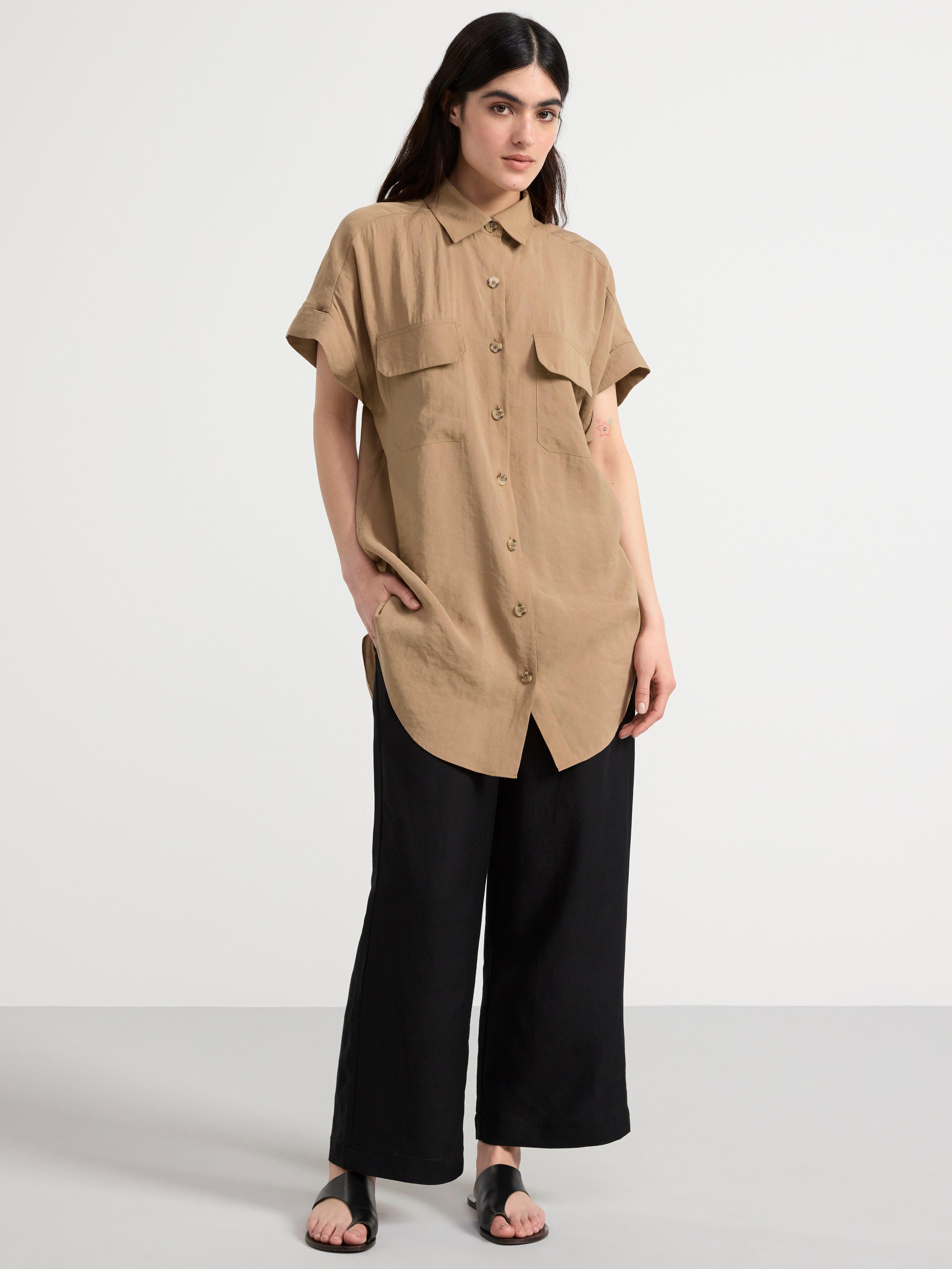 Short sleeve blouse with pockets Light dusty  Brown