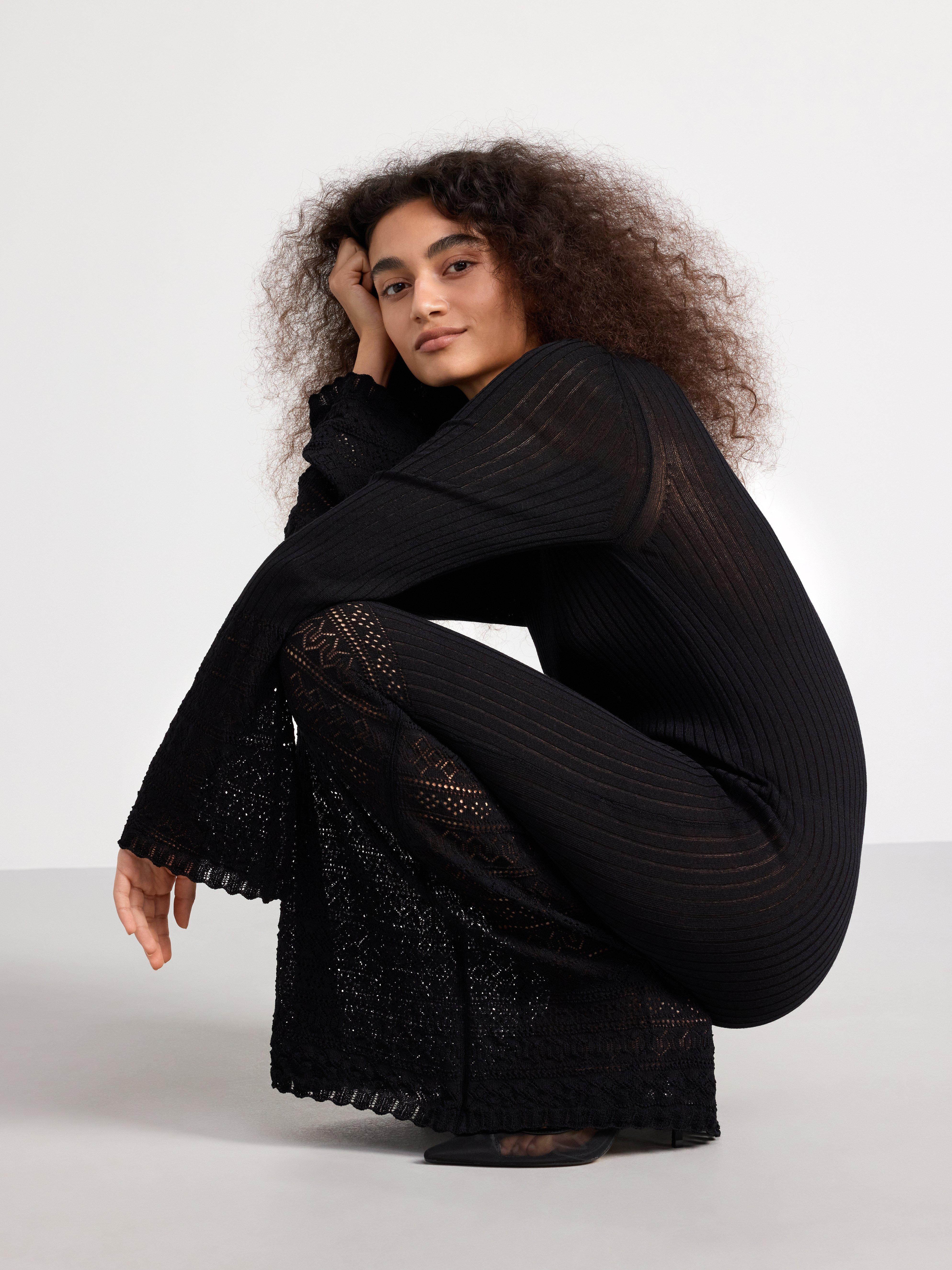 Knitted maxi dress with lace Black