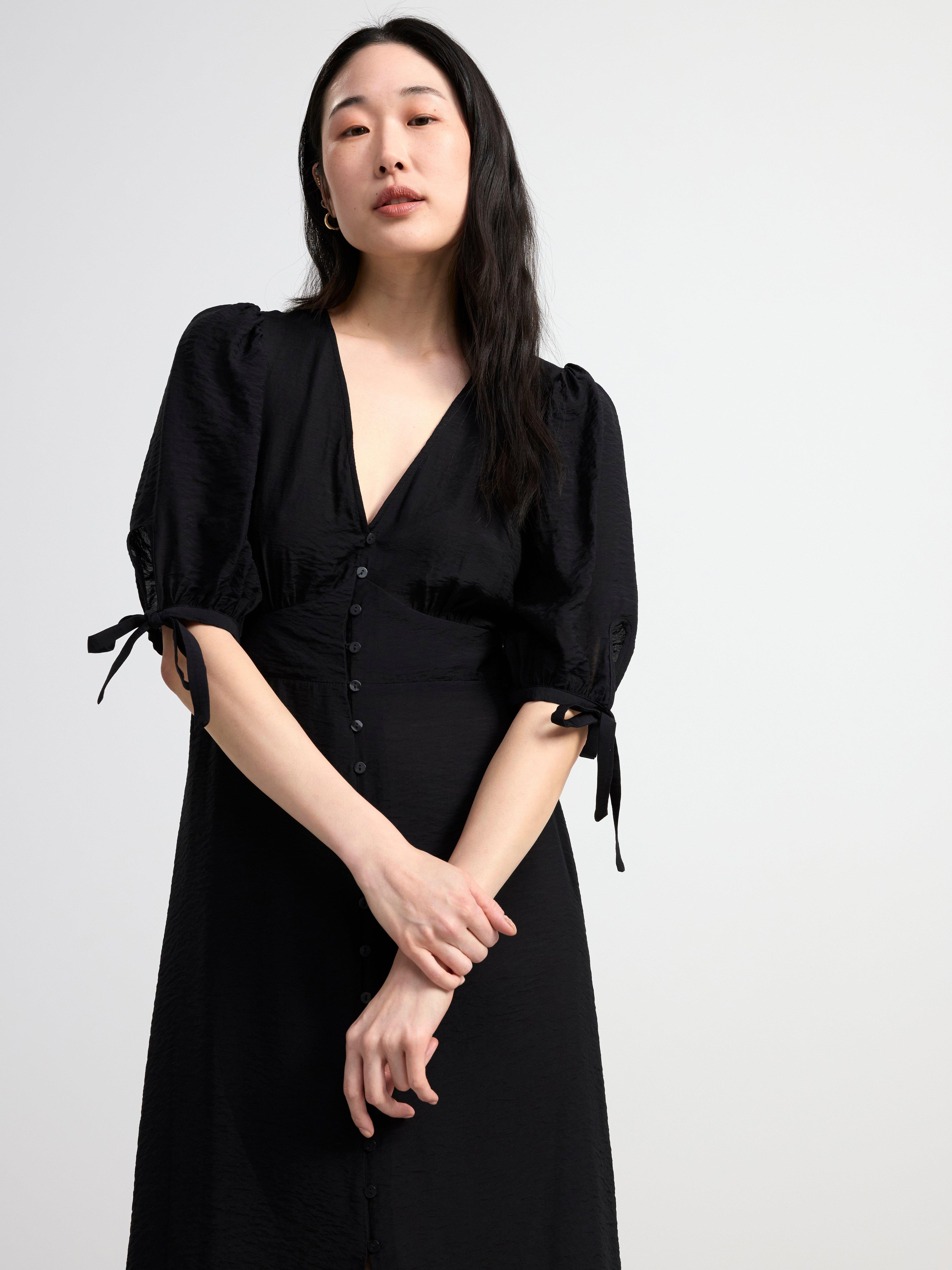 Puff sleeve midi dress Black