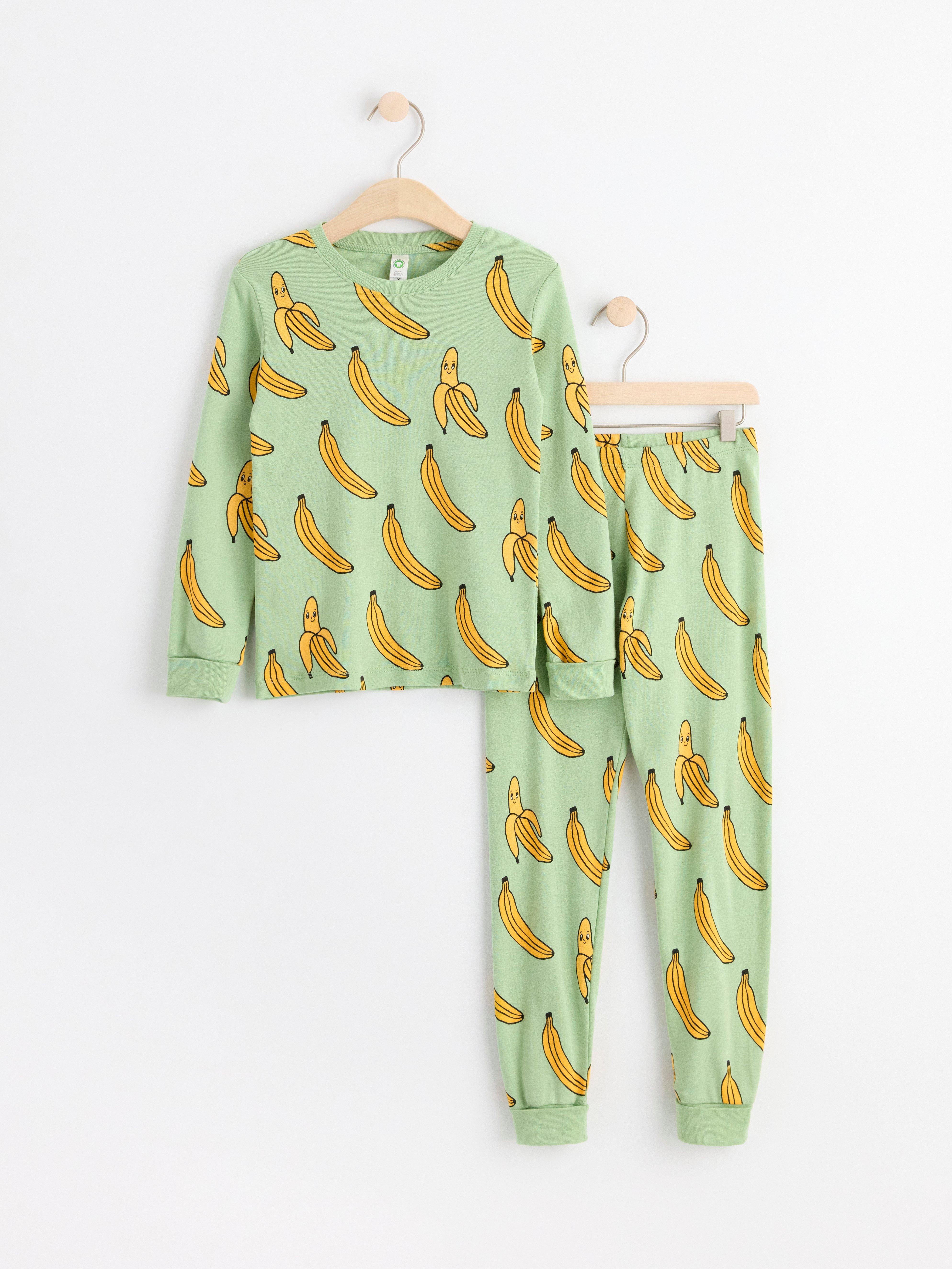 Pyjama set with bananas Green
