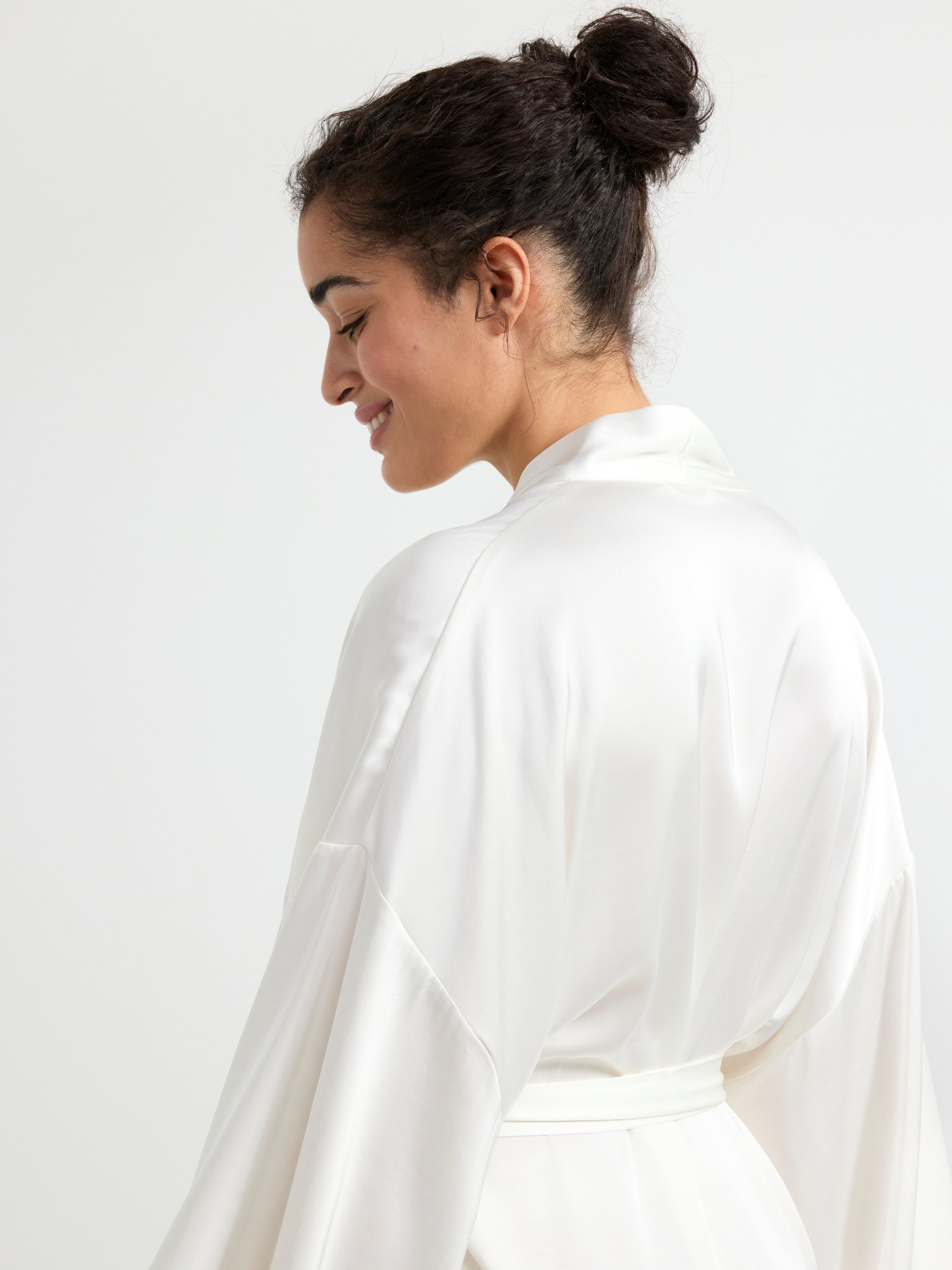Kimono in satin Light White