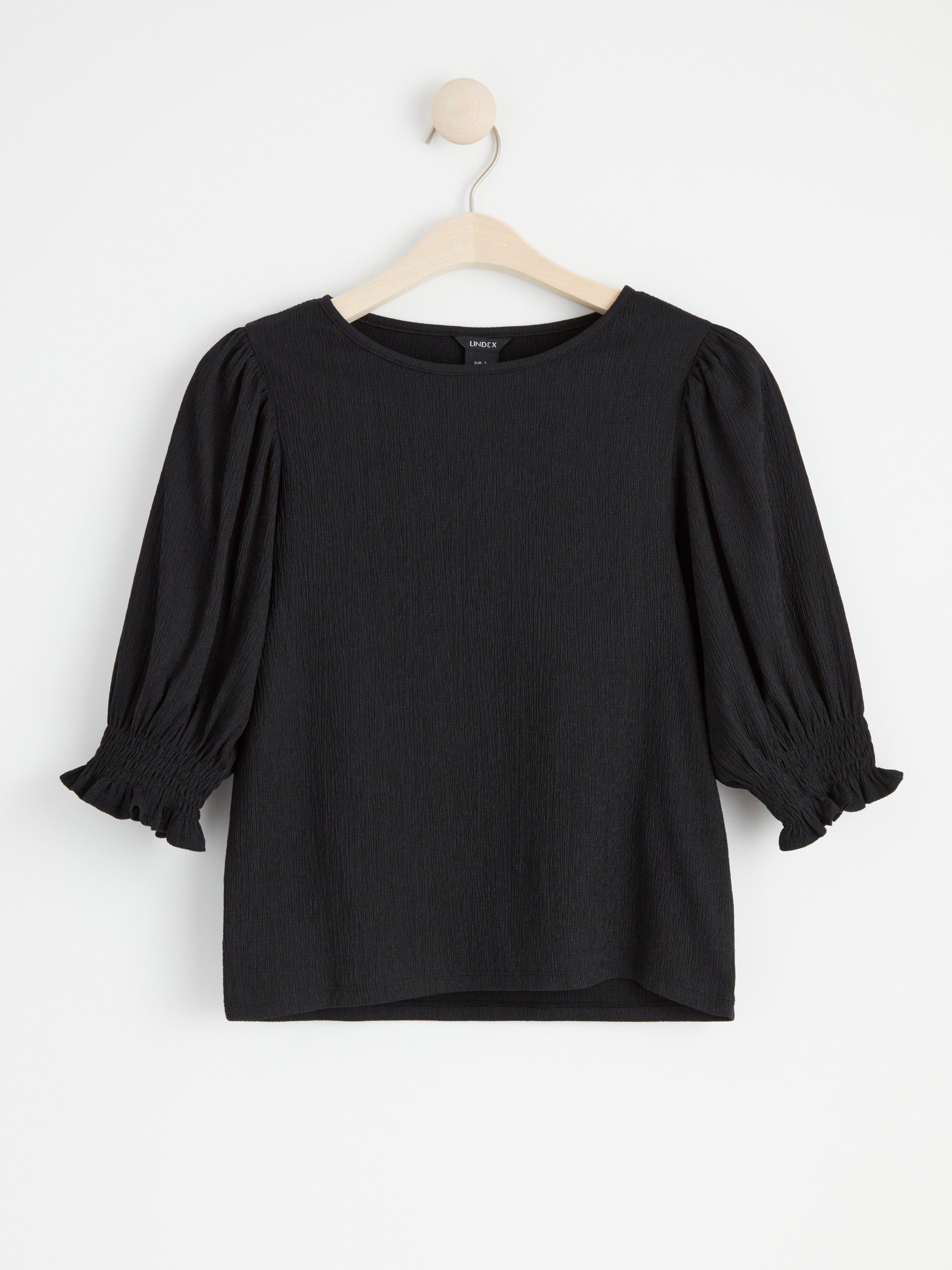 Textured puff sleeve top Black