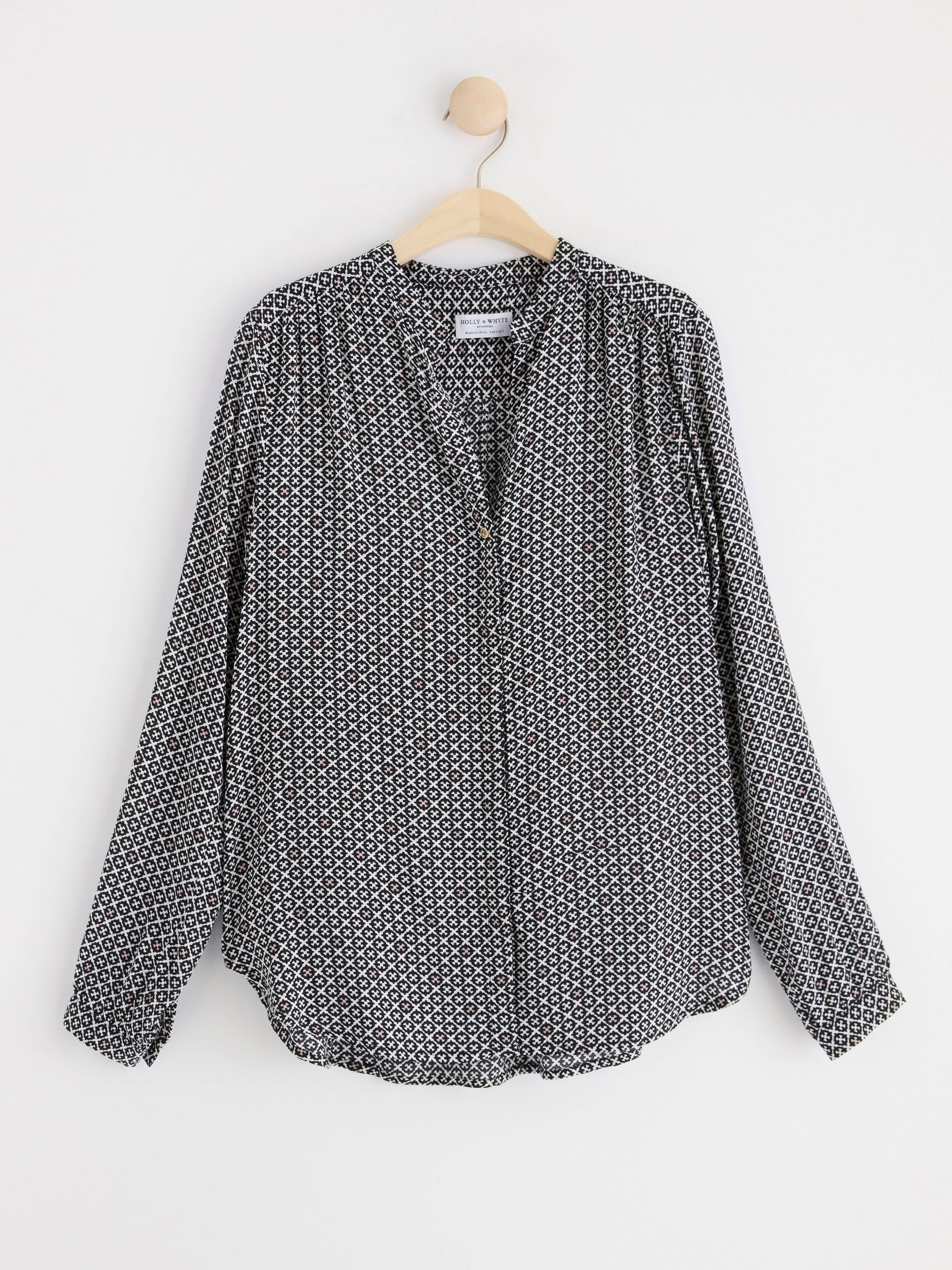 Blouse in viscose Black