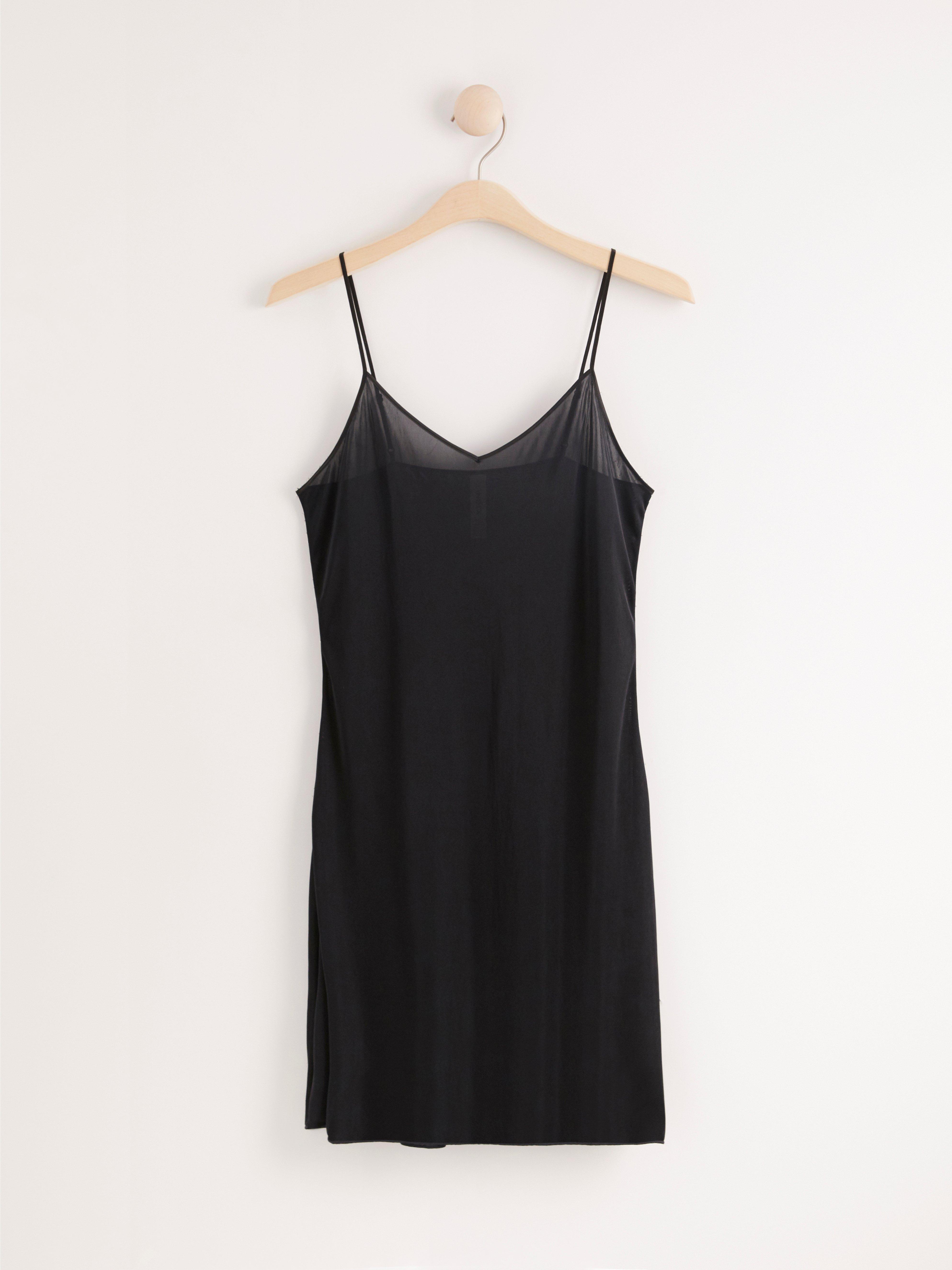 Full Slip Black