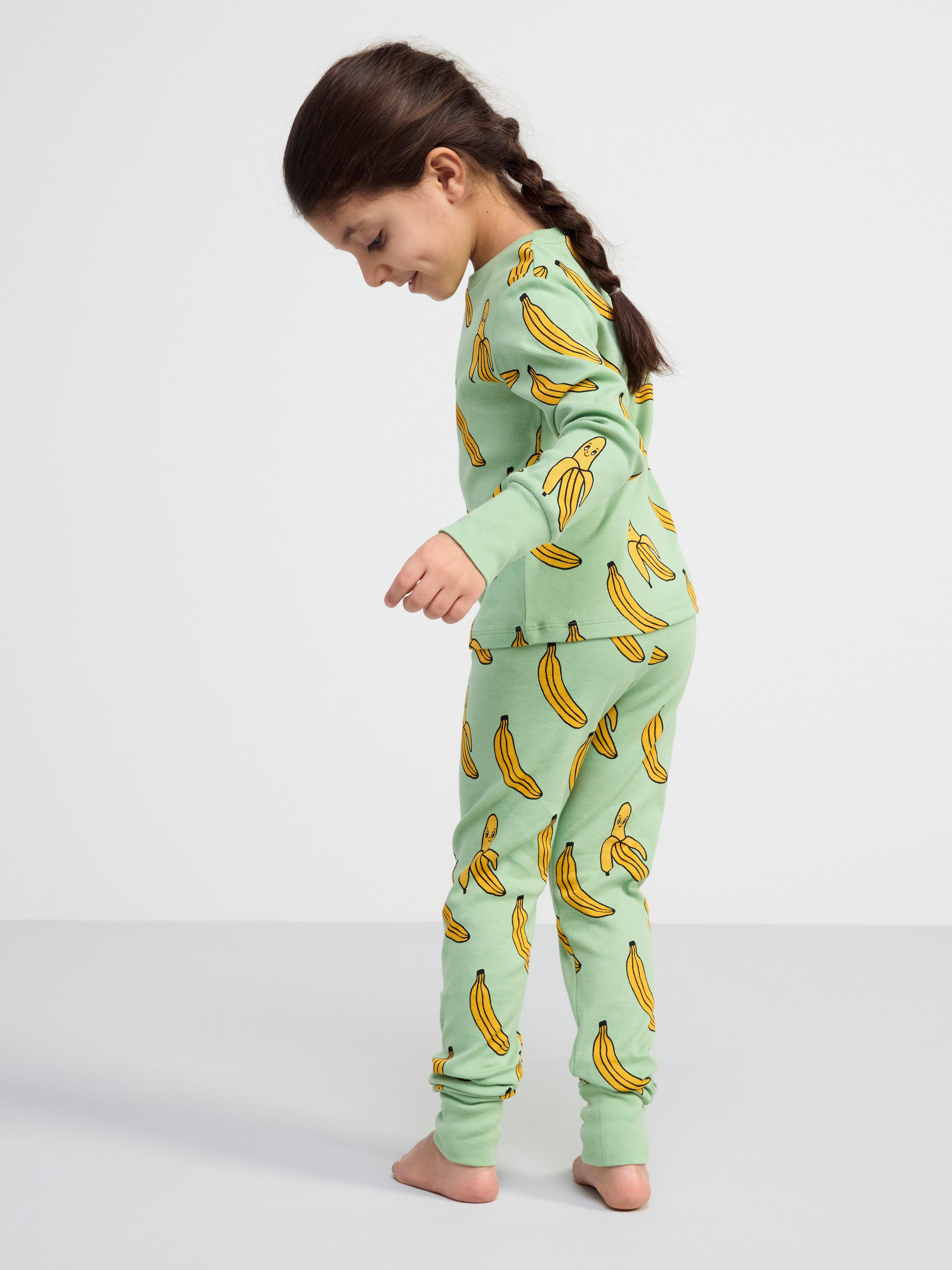 Pyjama set with bananas Green