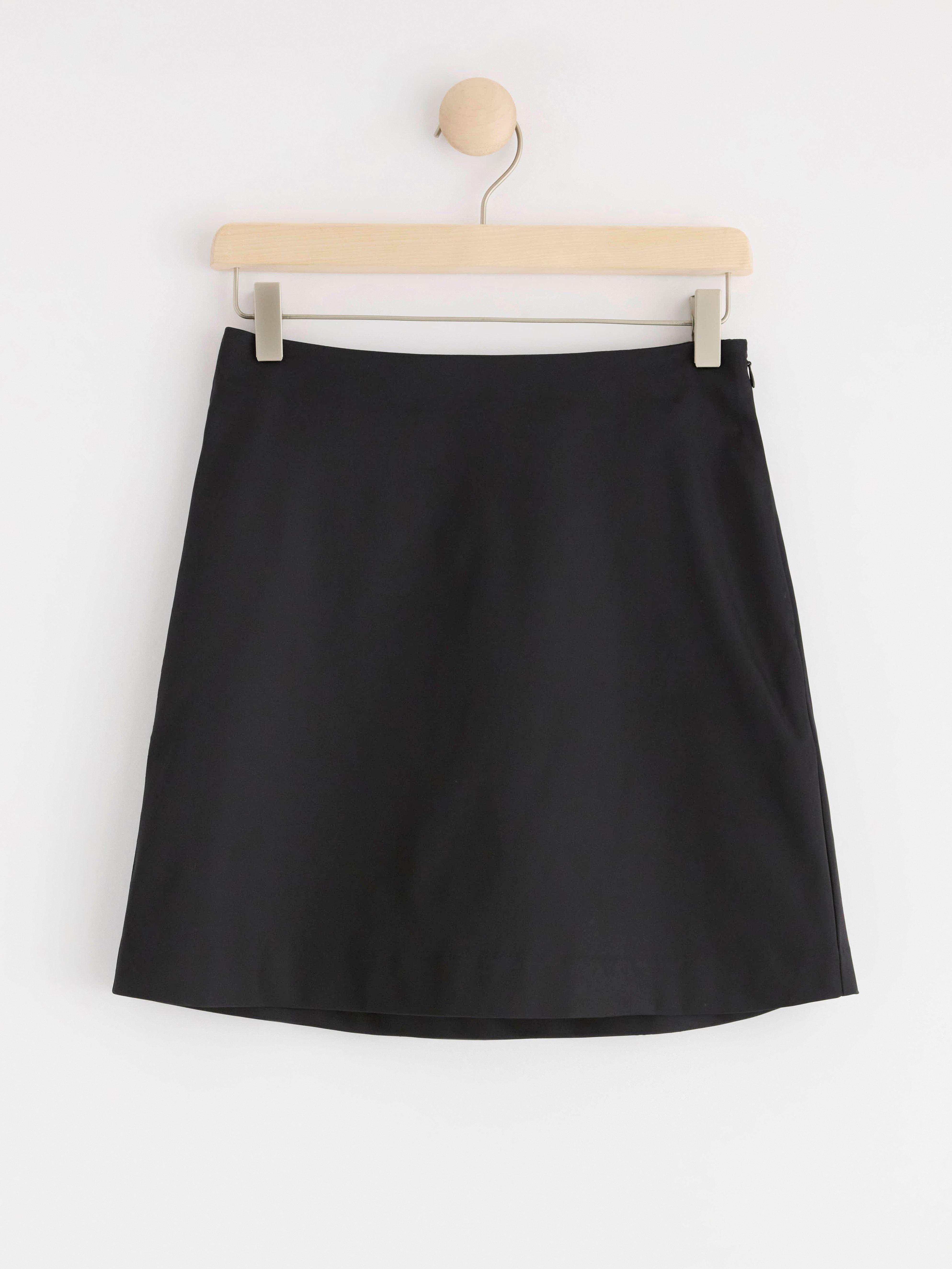Short skirt Black